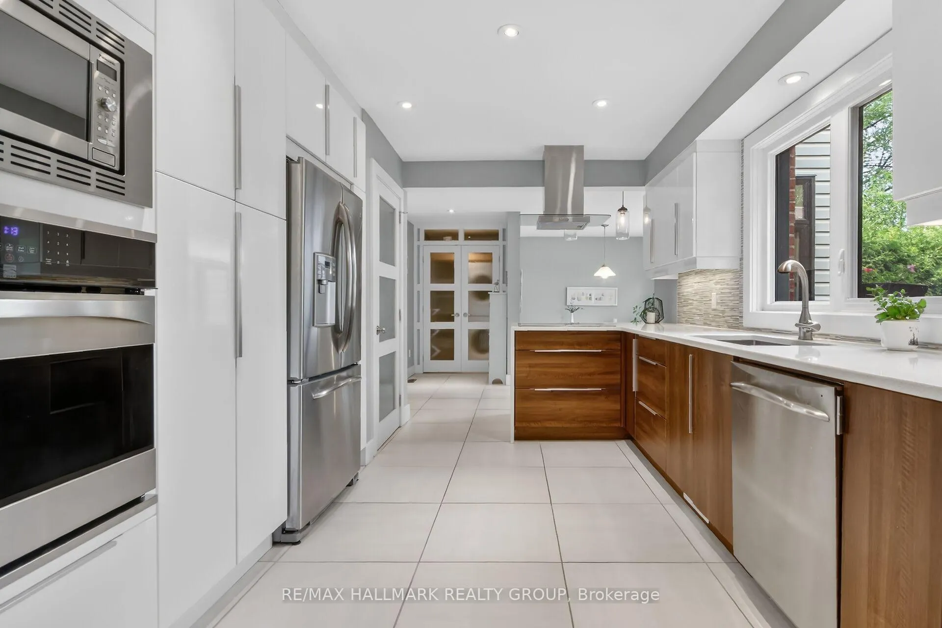 Photo 18 of 785 Dunloe Avenue, Ottawa, Manor Park — HOMEH