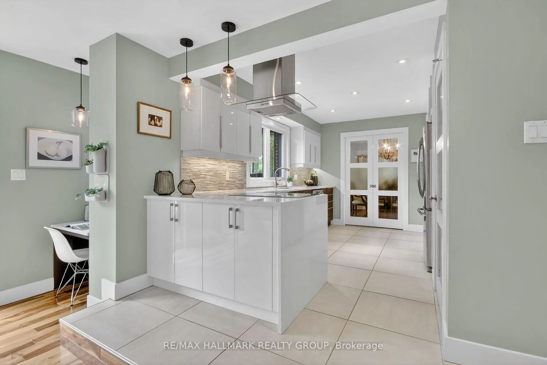 Photo 20 of 785 Dunloe Avenue, Ottawa, Manor Park — HOMEH