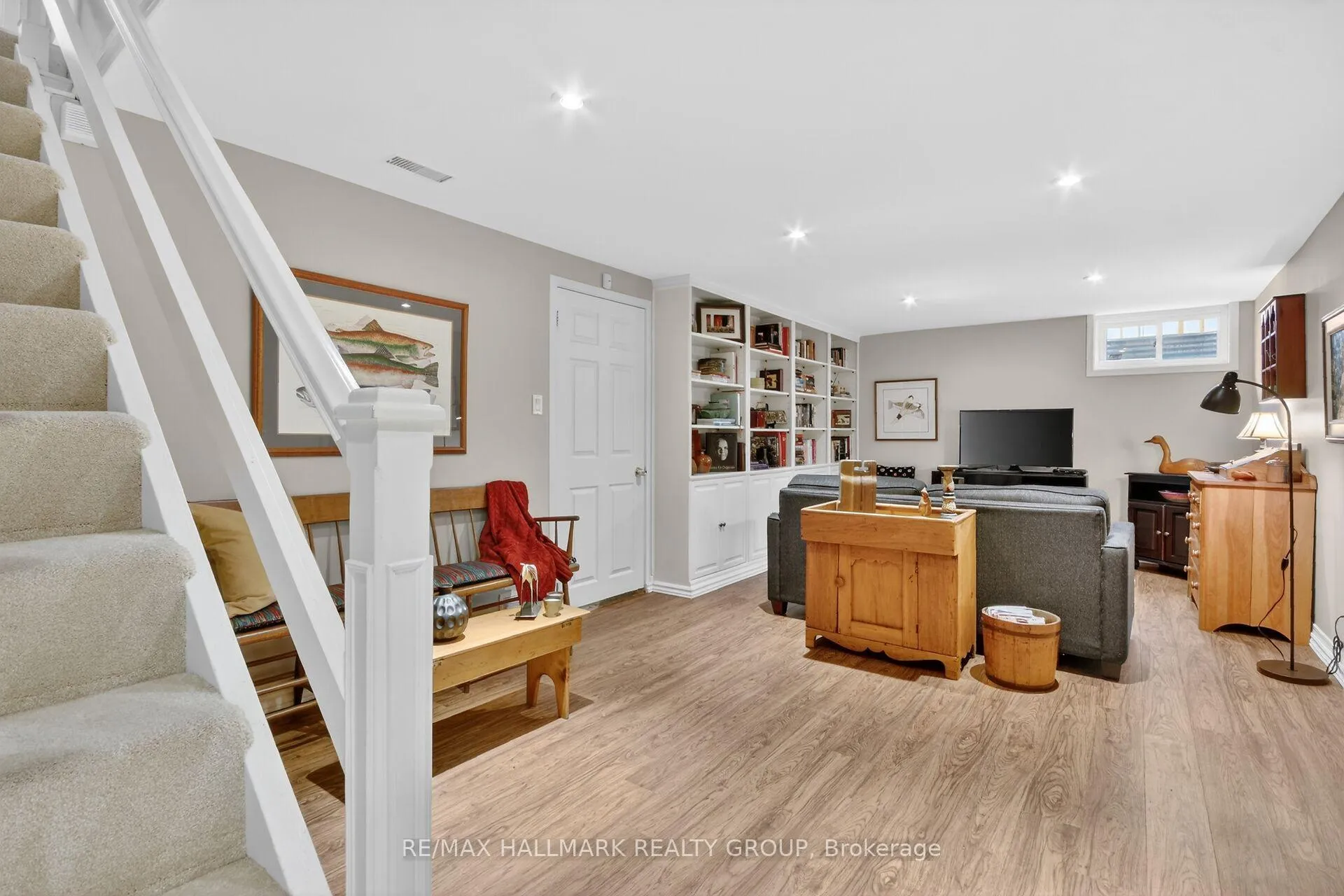 Photo 40 of 785 Dunloe Avenue, Ottawa, Manor Park — HOMEH