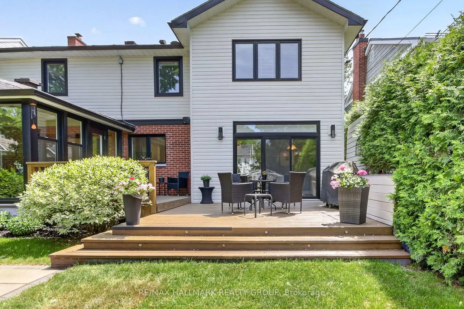 Photo 46 of 785 Dunloe Avenue, Ottawa, Manor Park — HOMEH