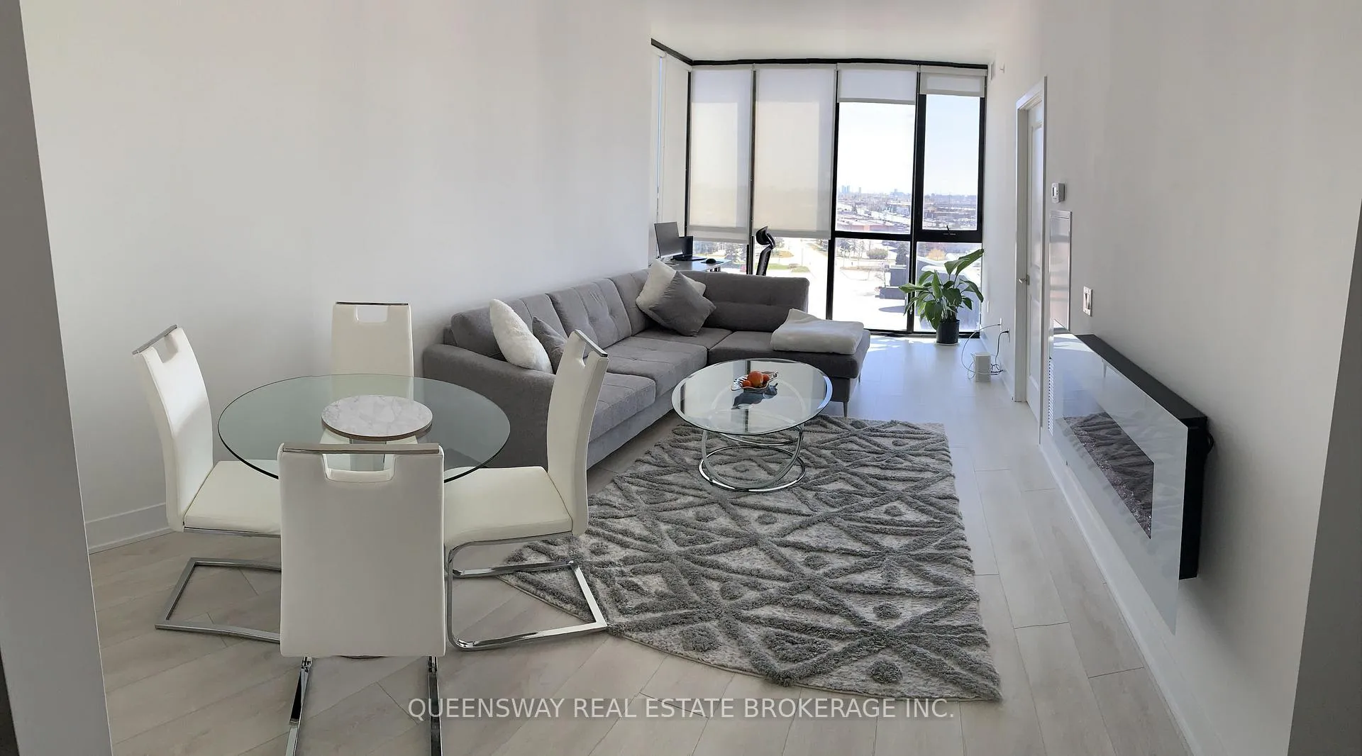Photo 3 of Unit 709, 2908 Highway 7 Road, Vaughan, Concord — HOMEH