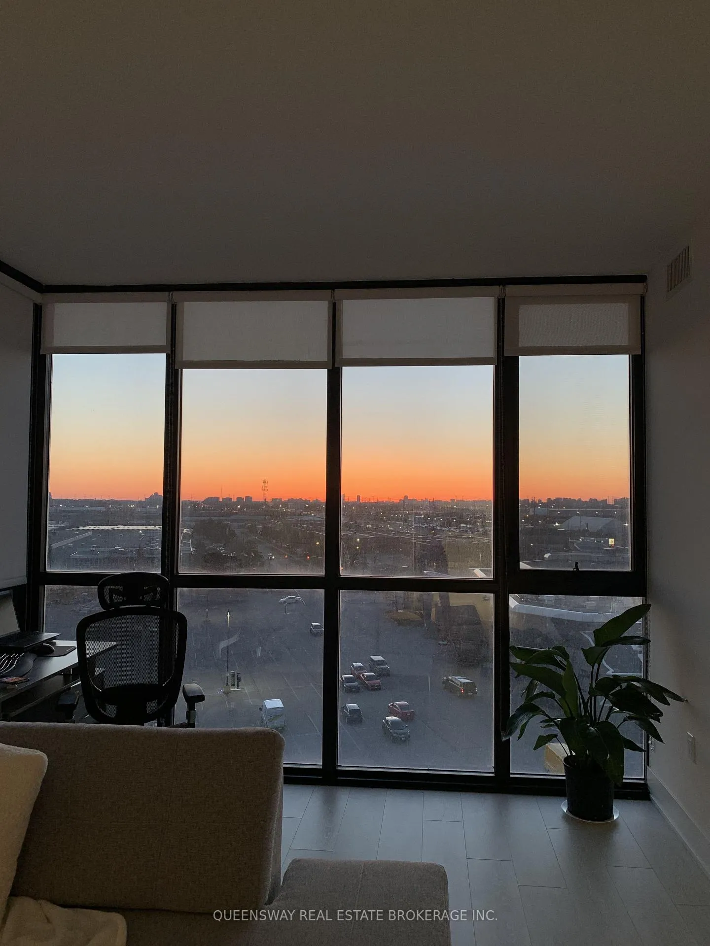 Photo 7 of Unit 709, 2908 Highway 7 Road, Vaughan, Concord — HOMEH