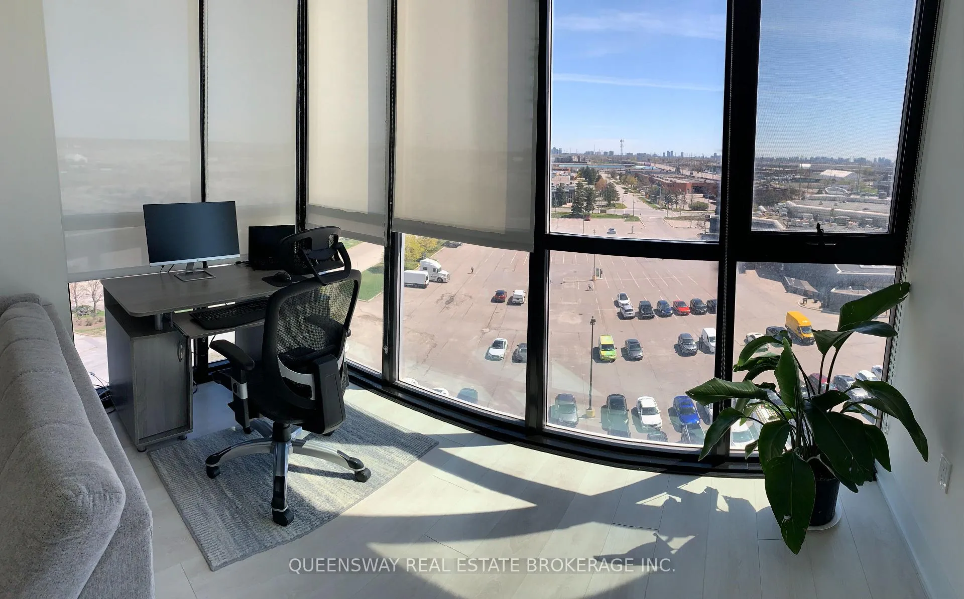 Photo 11 of Unit 709, 2908 Highway 7 Road, Vaughan, Concord — HOMEH