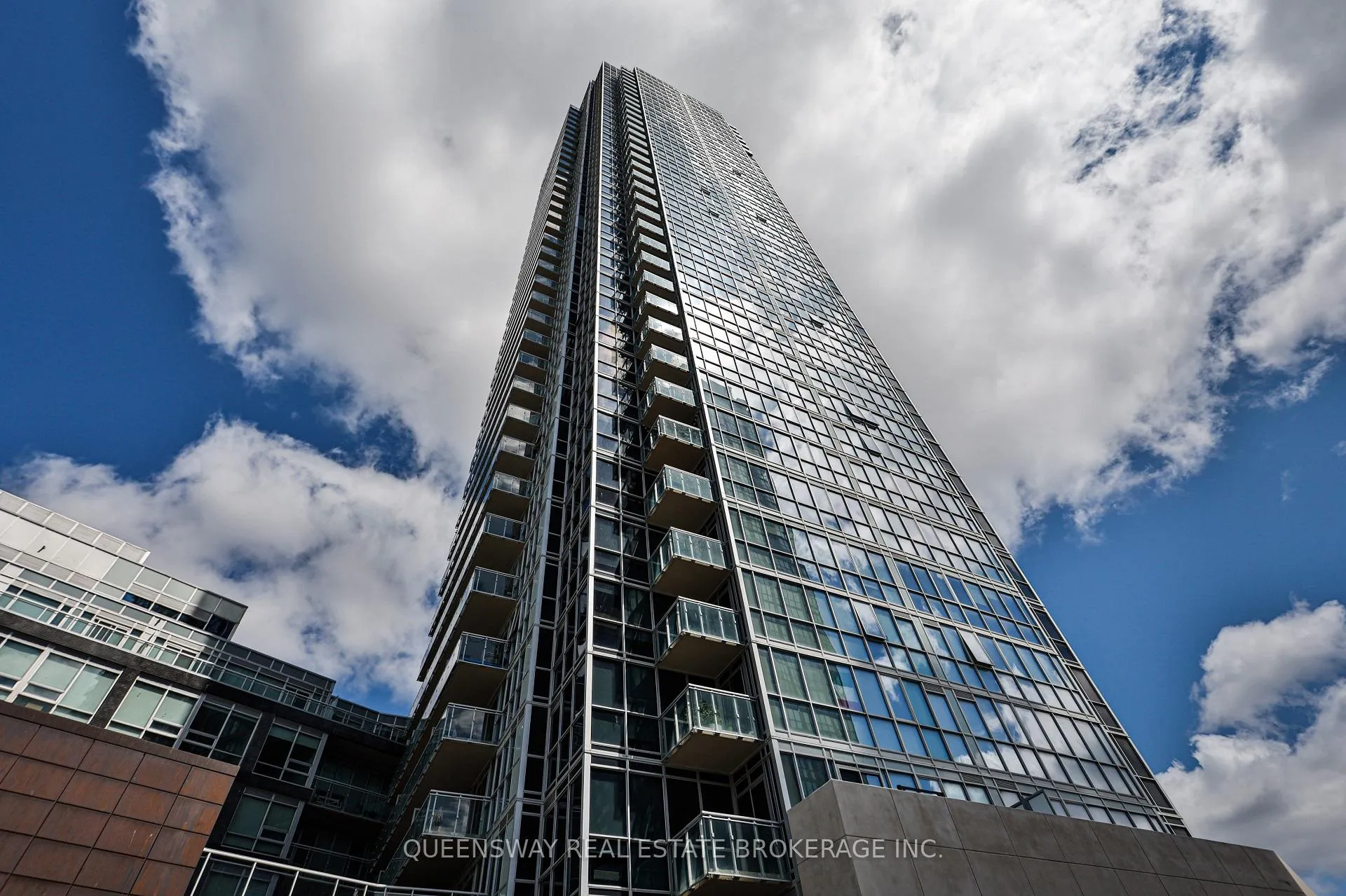Photo 23 of Unit 709, 2908 Highway 7 Road, Vaughan, Concord — HOMEH