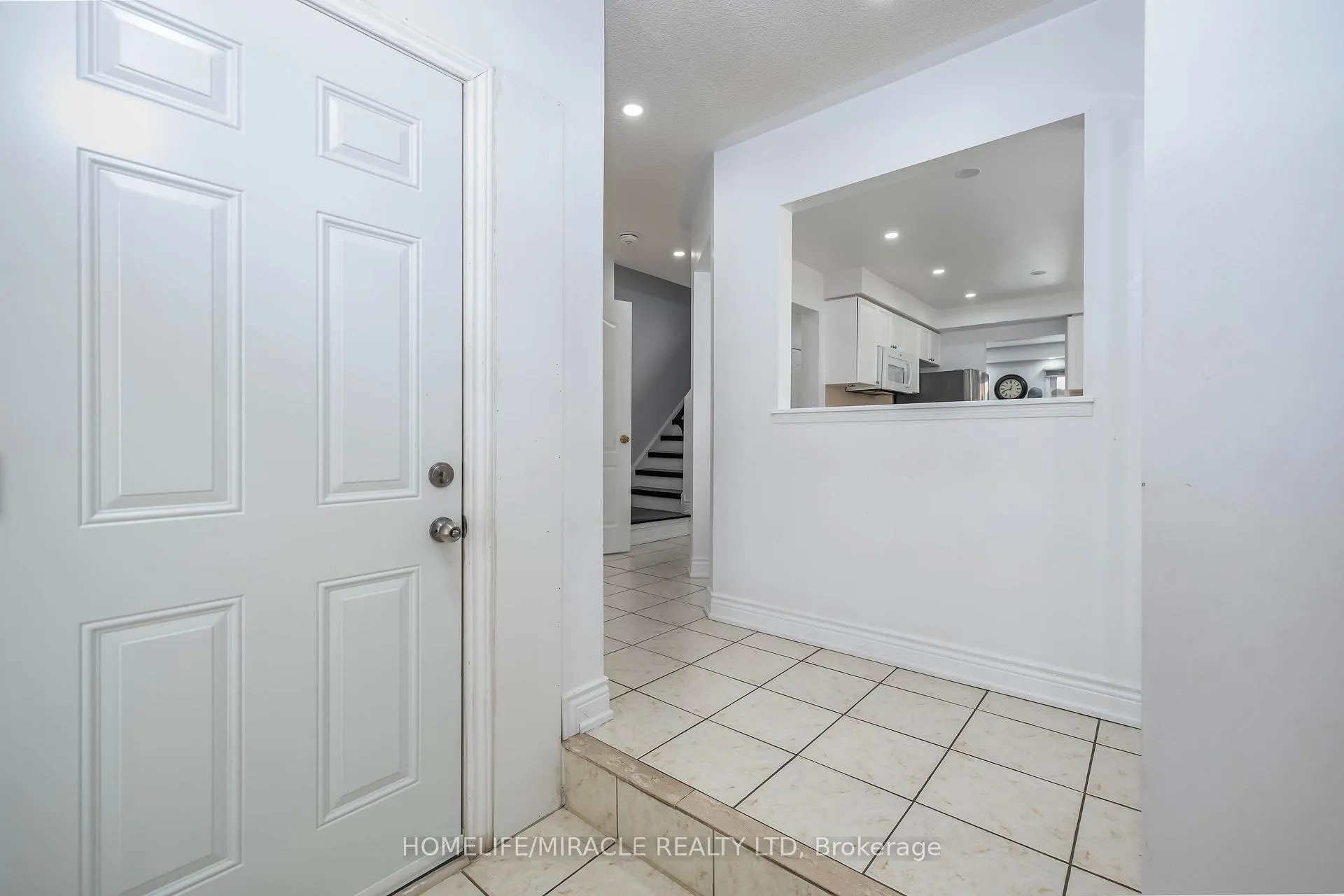 Photo 4 of 17 Baha Crescent, Brampton, Fletcher's Meadow — HOMEH