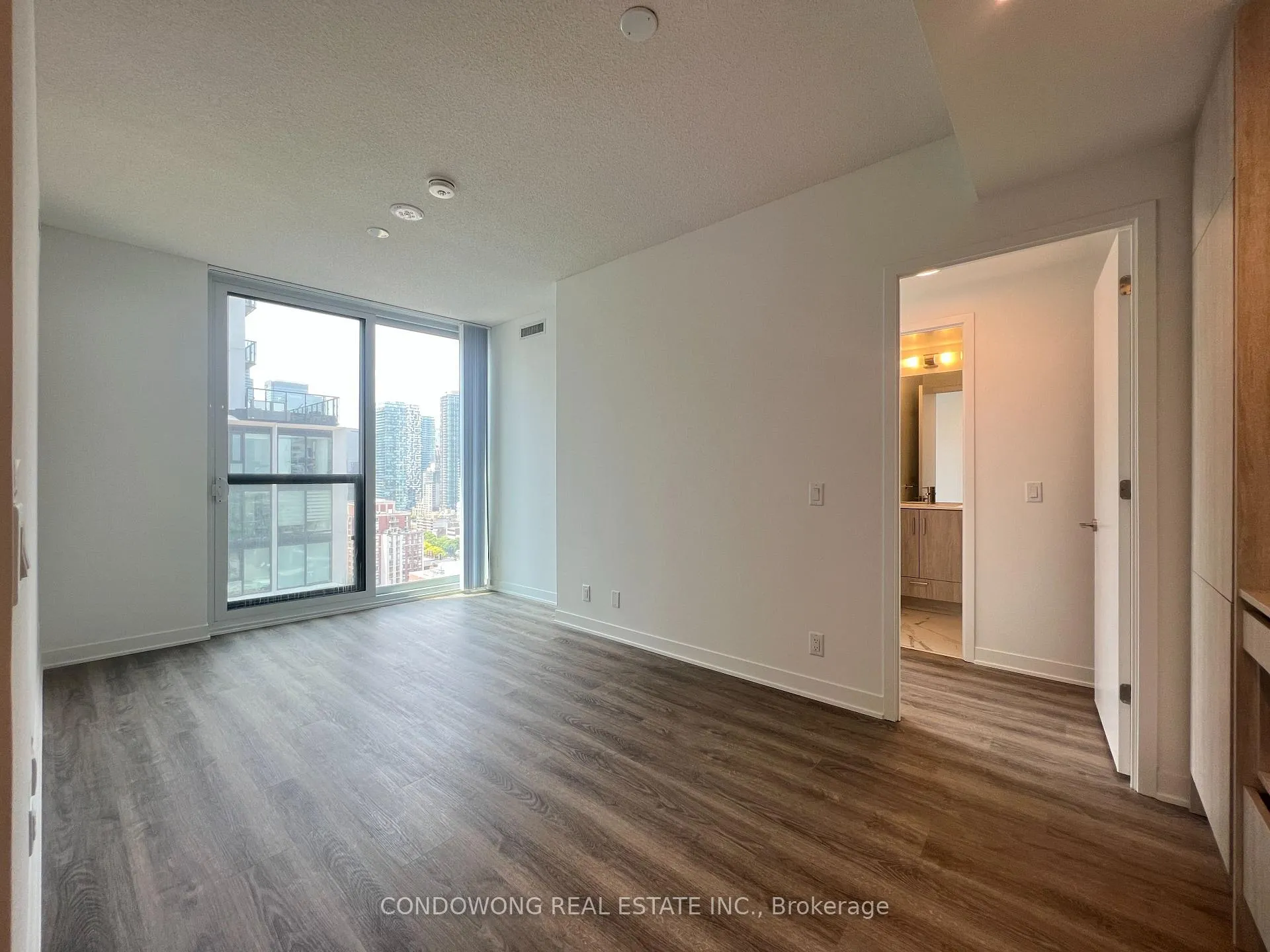 Photo 1 of Unit 2612, 180 Front Street E, Toronto, Moss Park — HOMEH