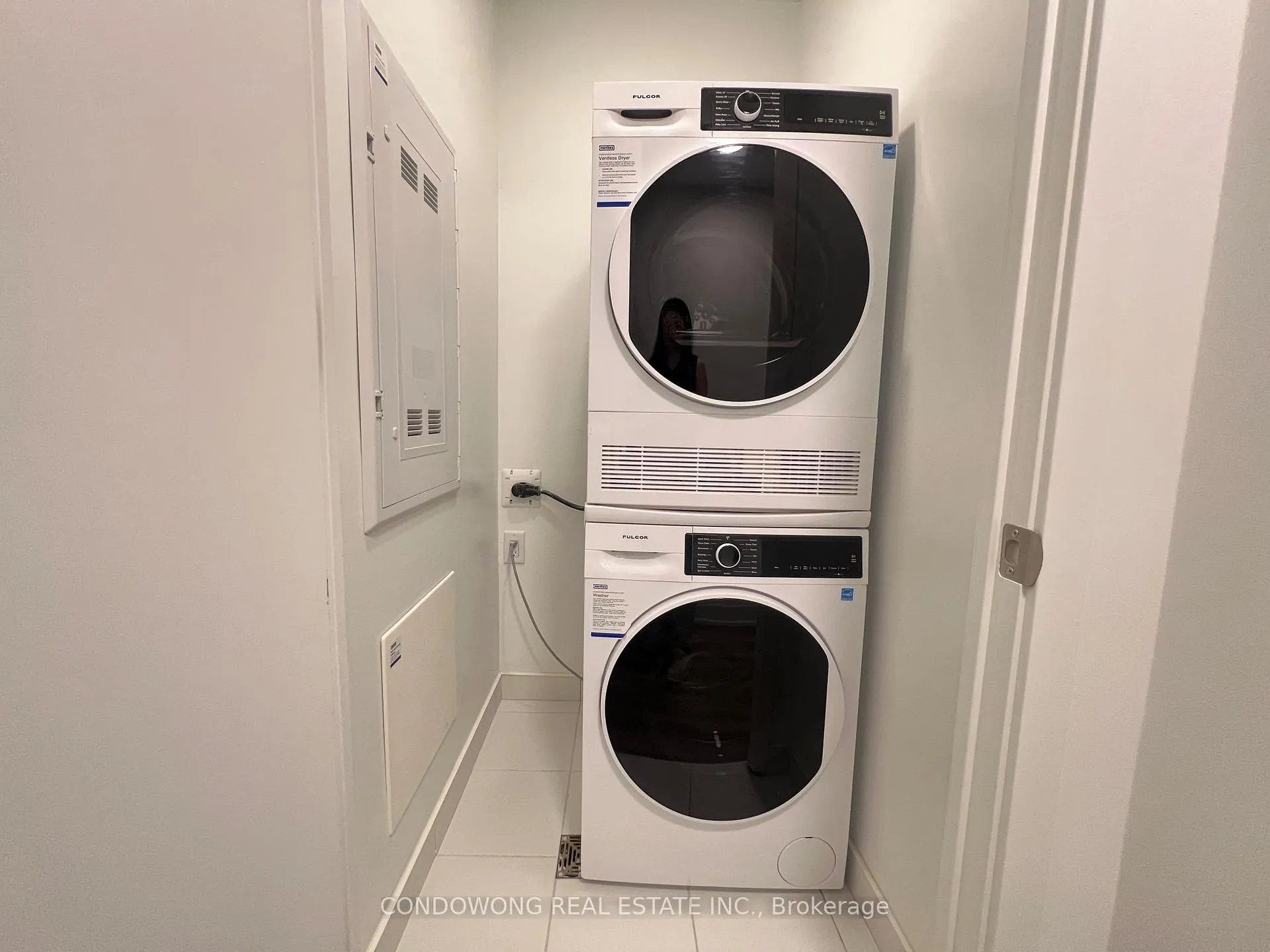 Photo 11 of Unit 2612, 180 Front Street E, Toronto, Moss Park — HOMEH