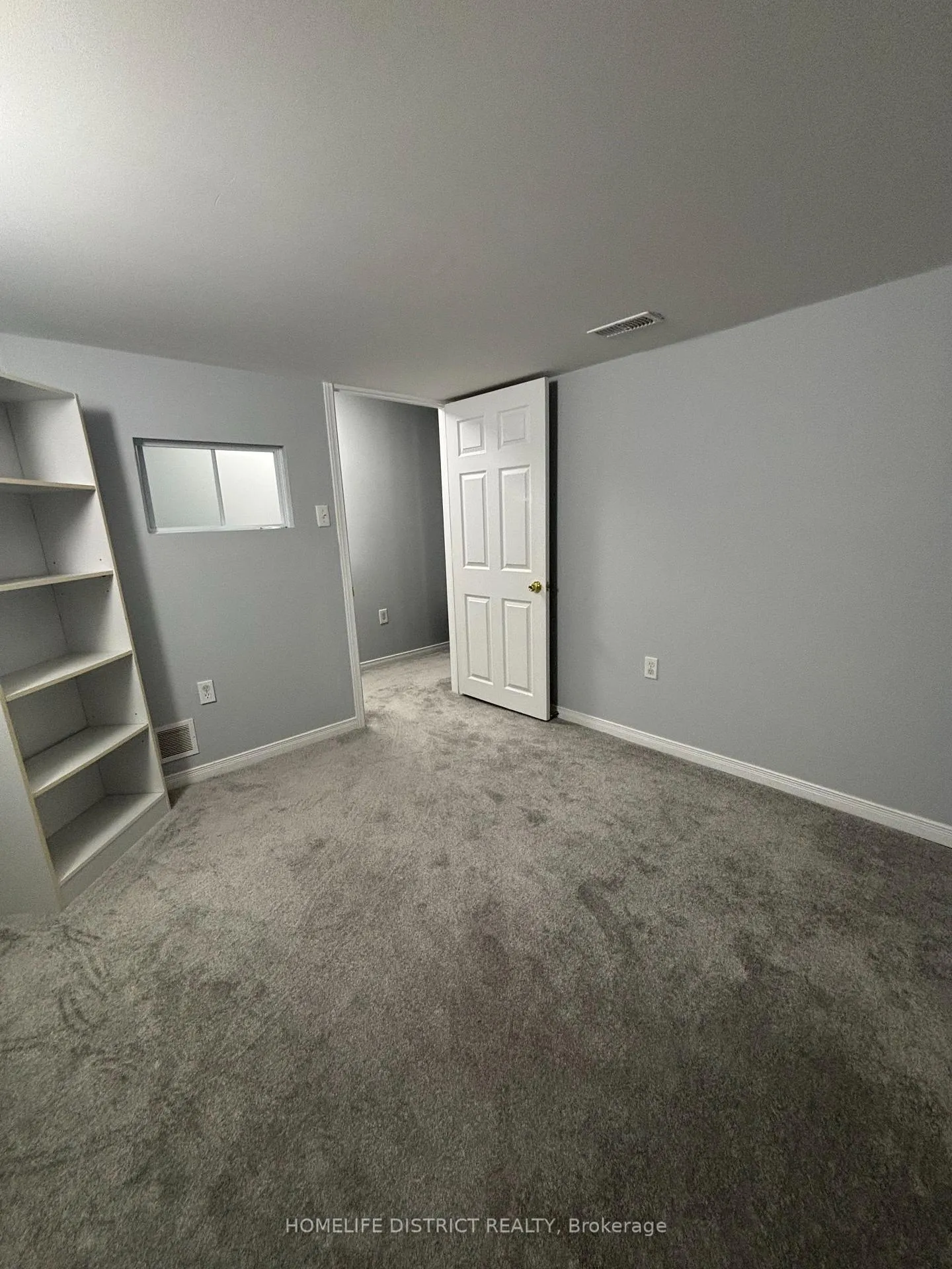 Photo 5 of 137 Ducatel Crescent, Ajax, Central — HOMEH