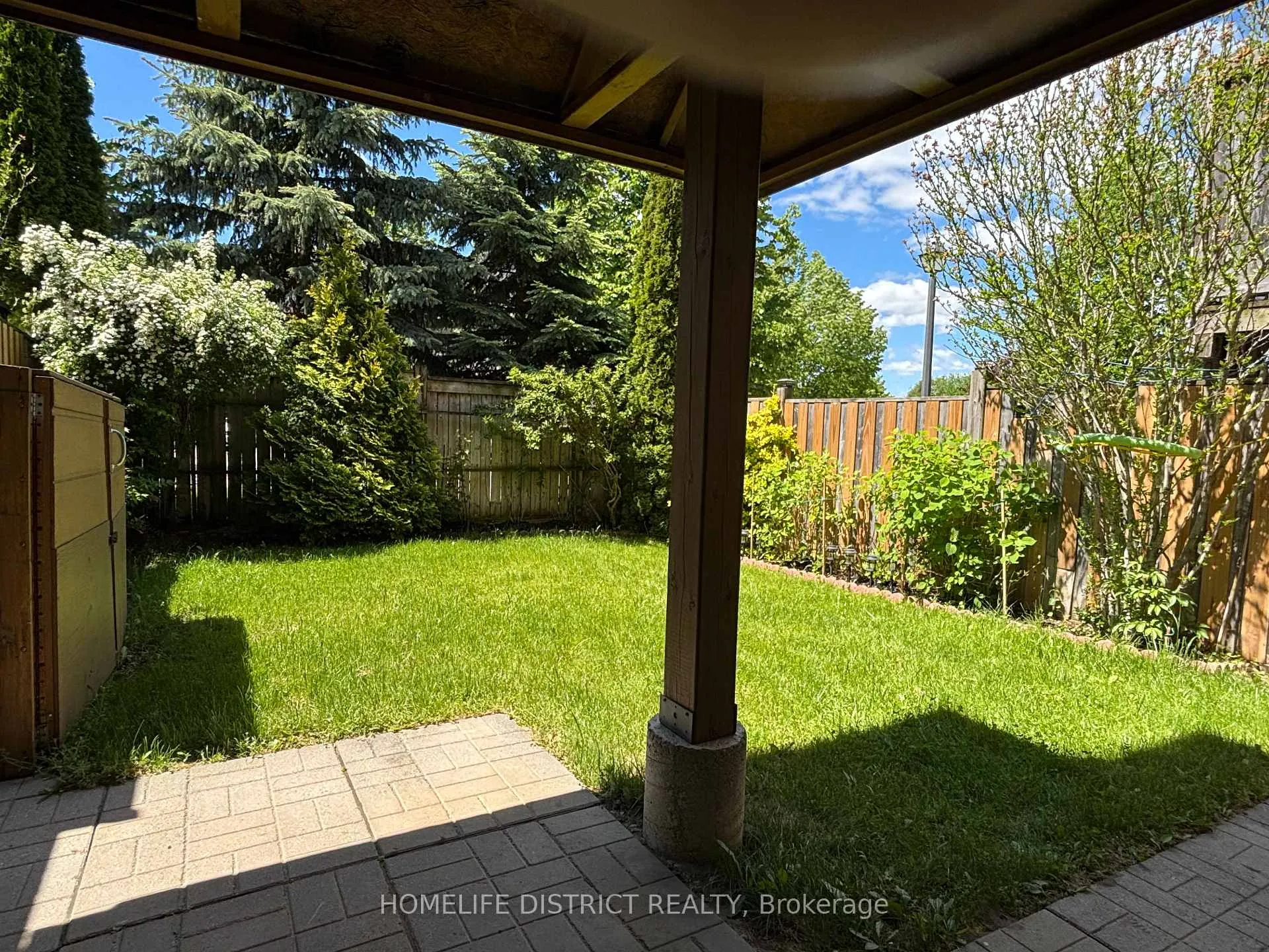 Photo 20 of 137 Ducatel Crescent, Ajax, Central — HOMEH