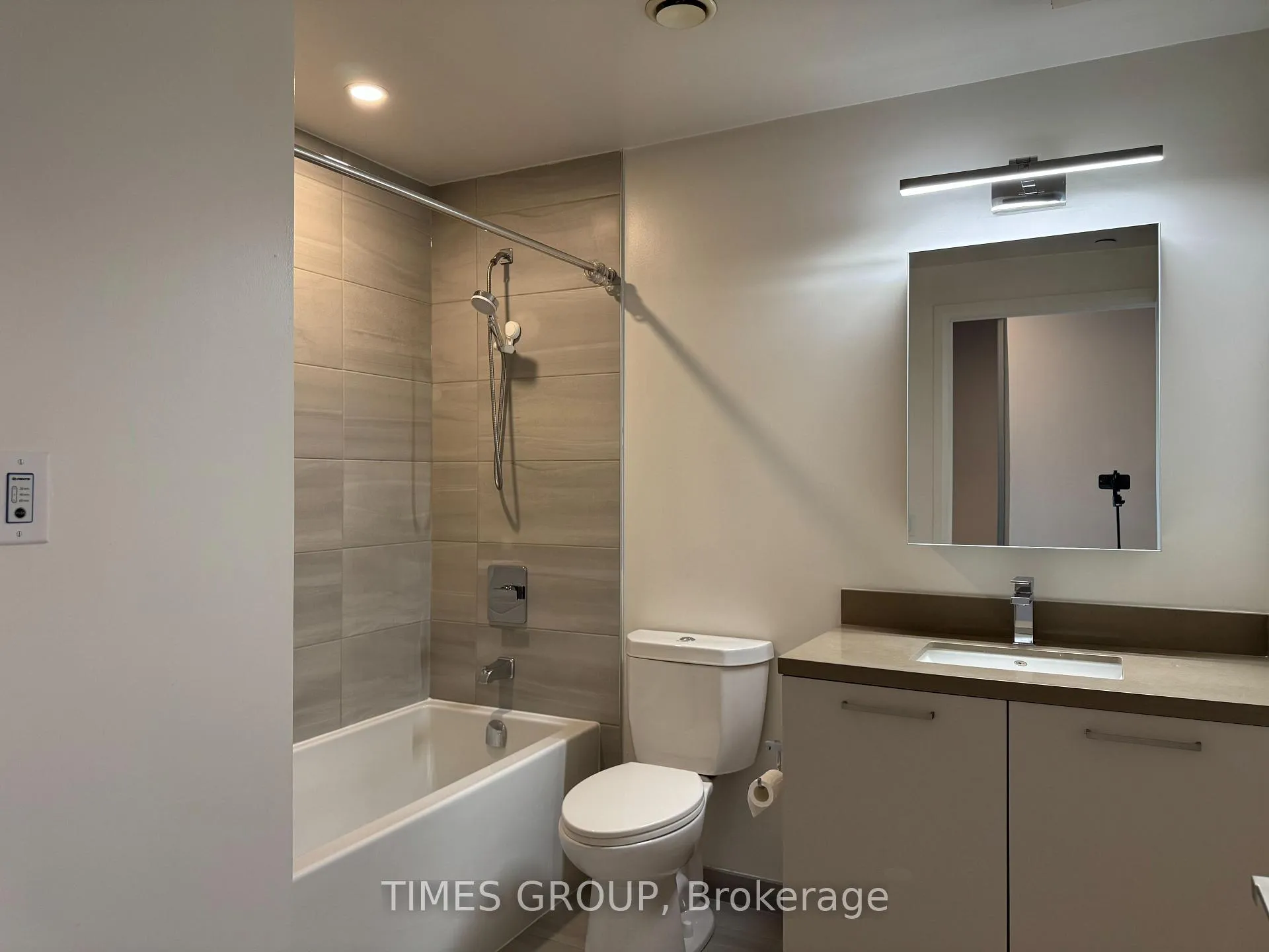 Photo 4 of Unit 107, 12 Gandhi Lane, Markham, Commerce Valley — HOMEH