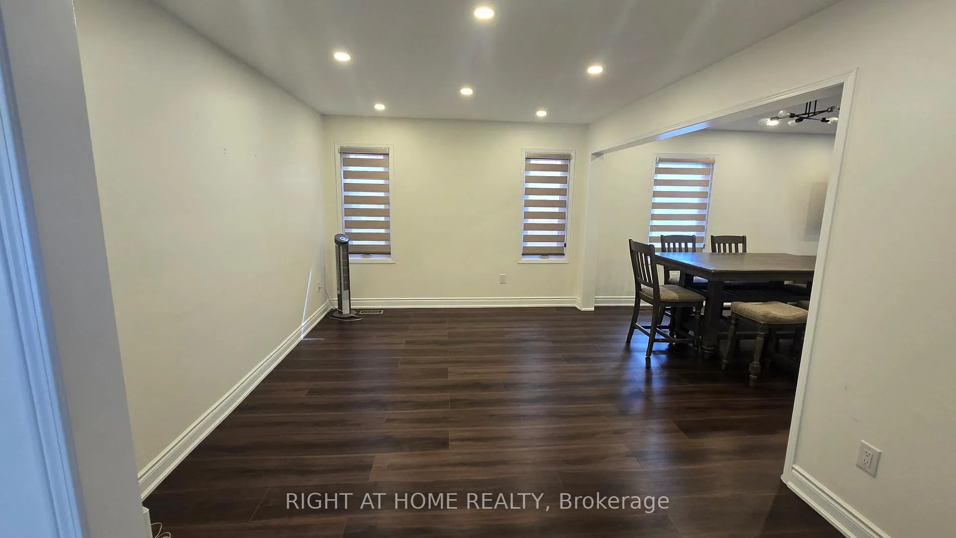 Photo 4 of 5372 Wilderness Trail, Mississauga, Hurontario — HOMEH