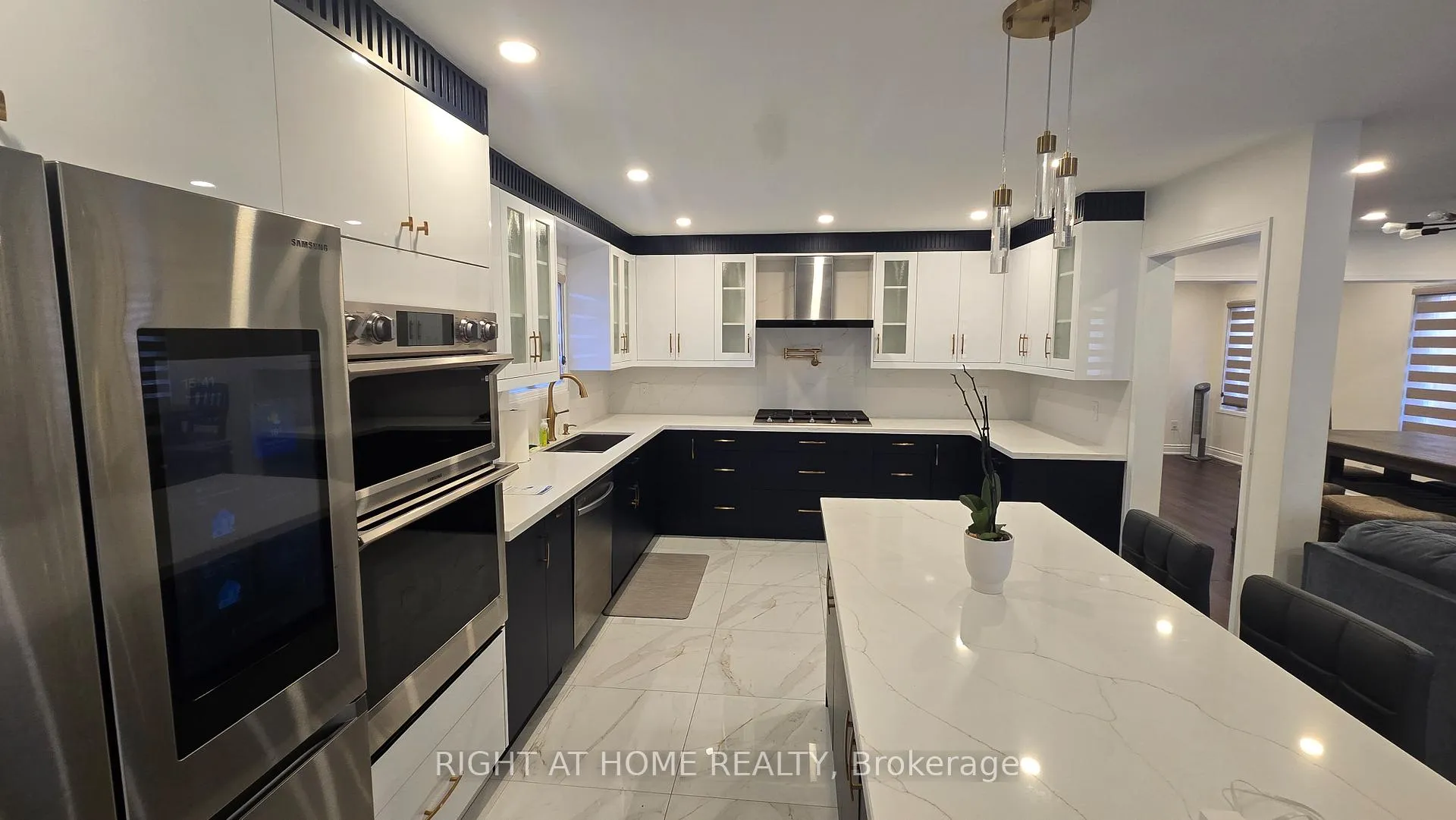 Photo 9 of 5372 Wilderness Trail, Mississauga, Hurontario — HOMEH