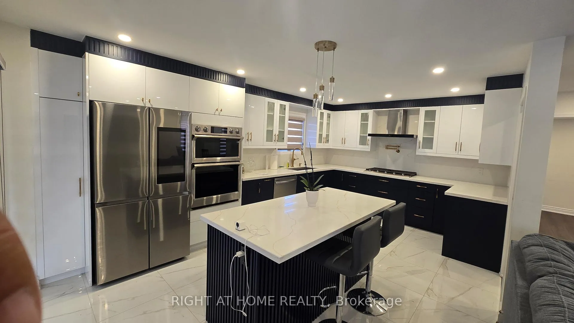 Photo 12 of 5372 Wilderness Trail, Mississauga, Hurontario — HOMEH