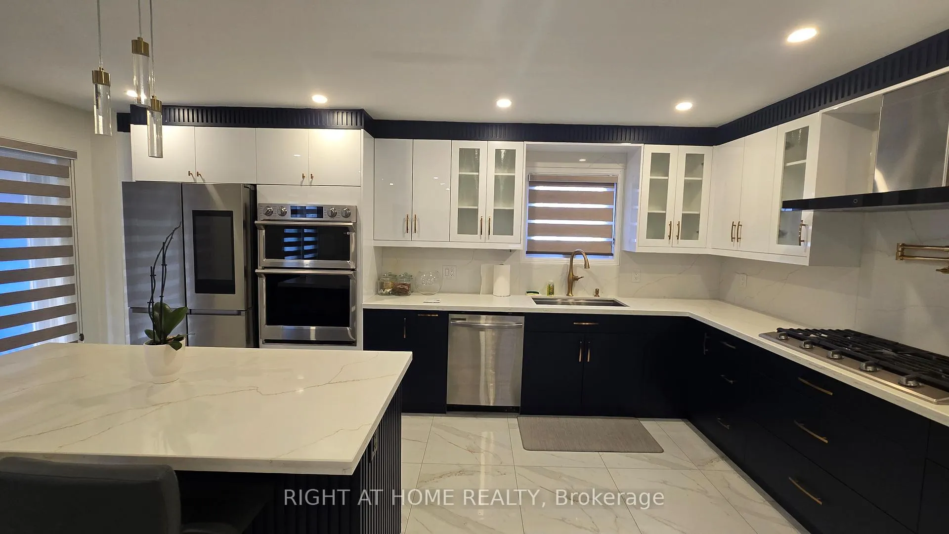 Photo 13 of 5372 Wilderness Trail, Mississauga, Hurontario — HOMEH