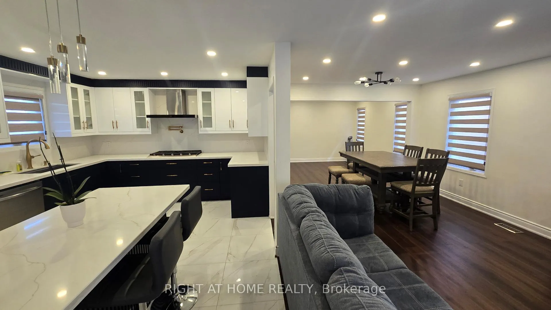 Photo 14 of 5372 Wilderness Trail, Mississauga, Hurontario — HOMEH