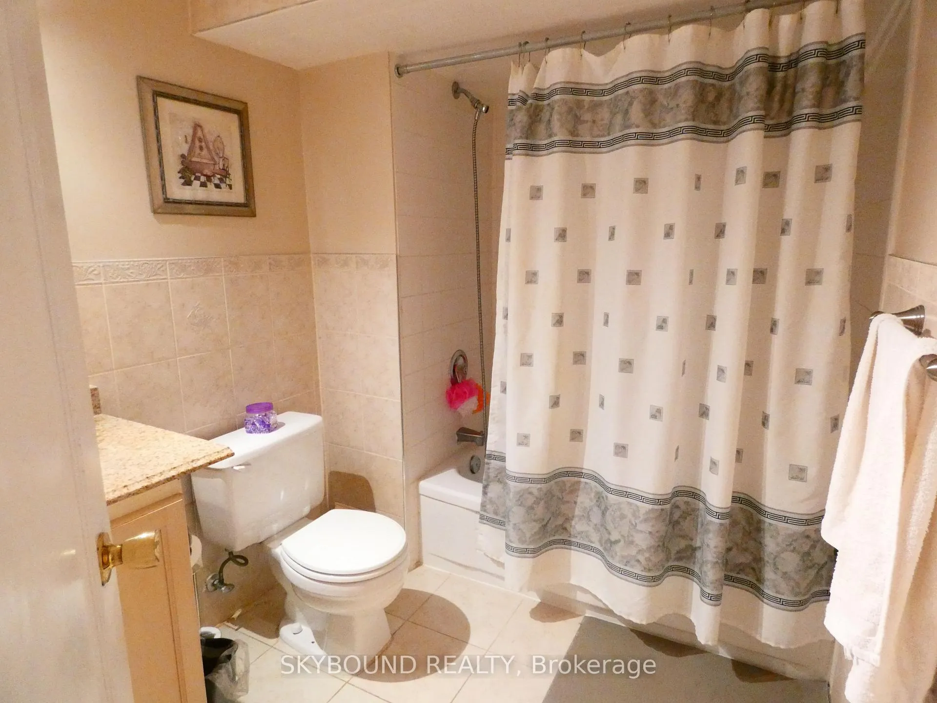 Photo 16 of 362 Conley Street, Vaughan, Lakeview Estates — HOMEH