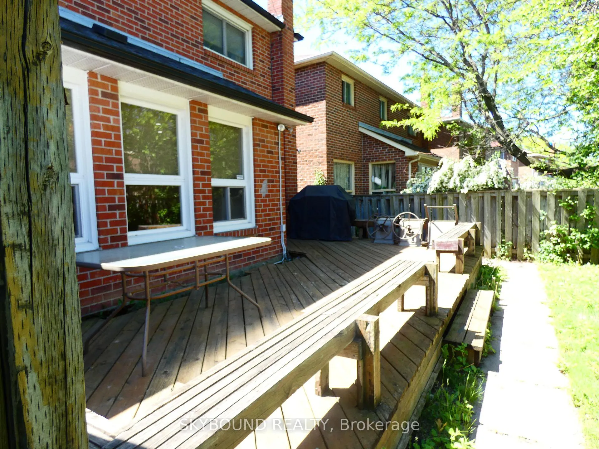 Photo 22 of 362 Conley Street, Vaughan, Lakeview Estates — HOMEH