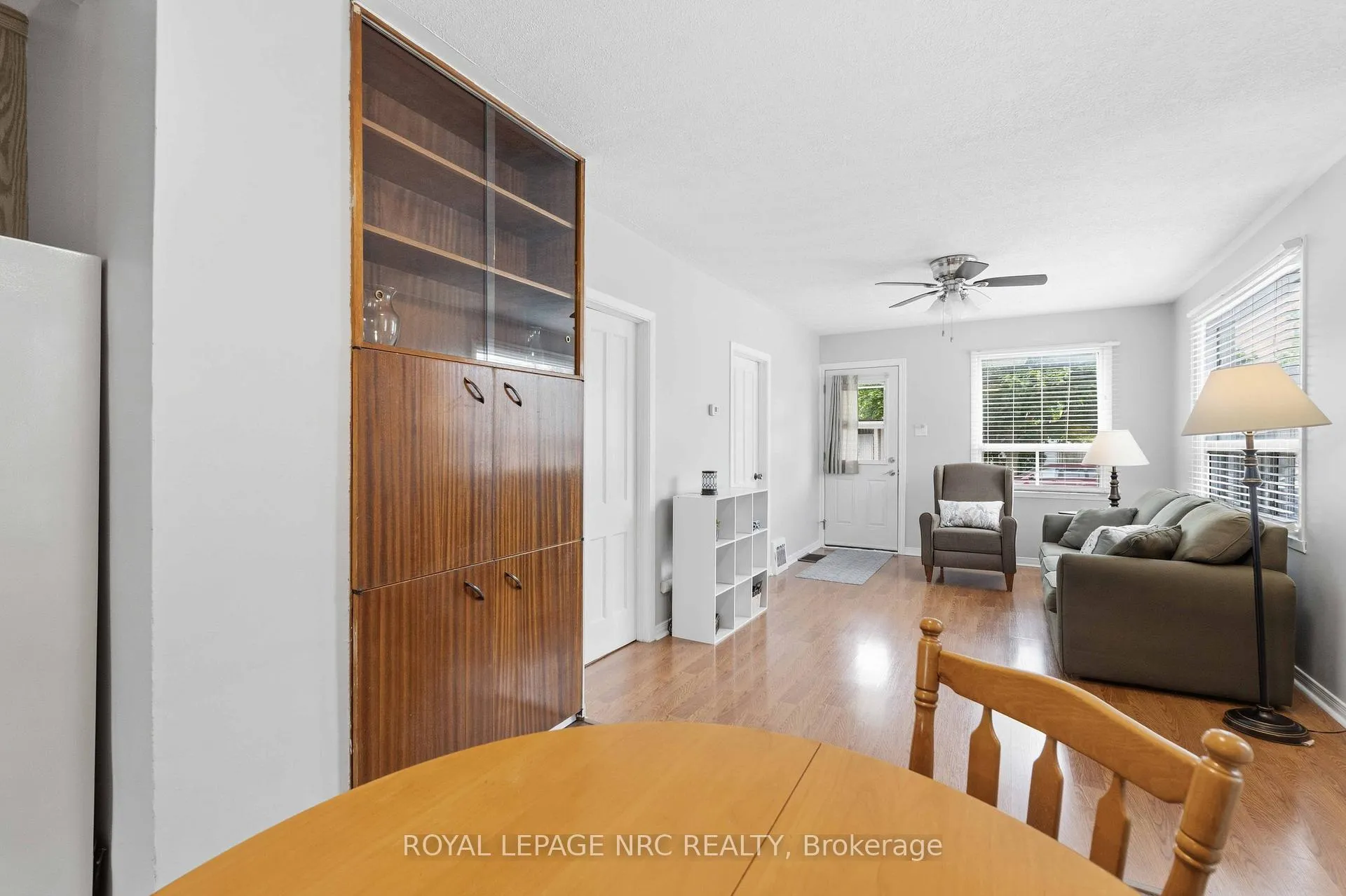 Photo 9 of 144 Mcalpine Avenue S, Welland, Lincoln/Crowland — HOMEH