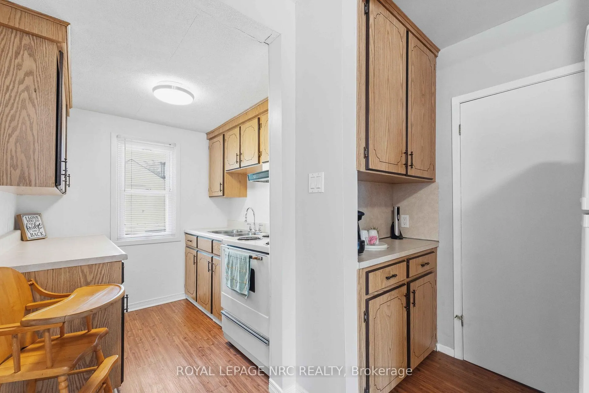 Photo 11 of 144 Mcalpine Avenue S, Welland, Lincoln/Crowland — HOMEH