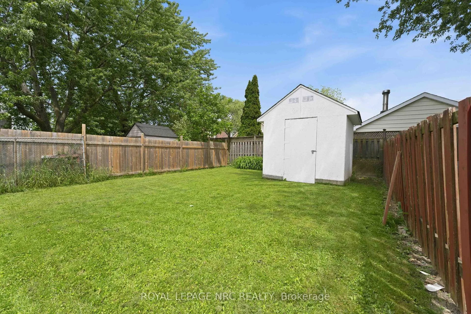 Photo 33 of 144 Mcalpine Avenue S, Welland, Lincoln/Crowland — HOMEH