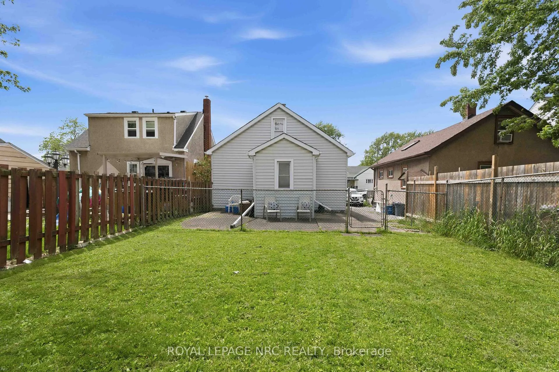 Photo 39 of 144 Mcalpine Avenue S, Welland, Lincoln/Crowland — HOMEH