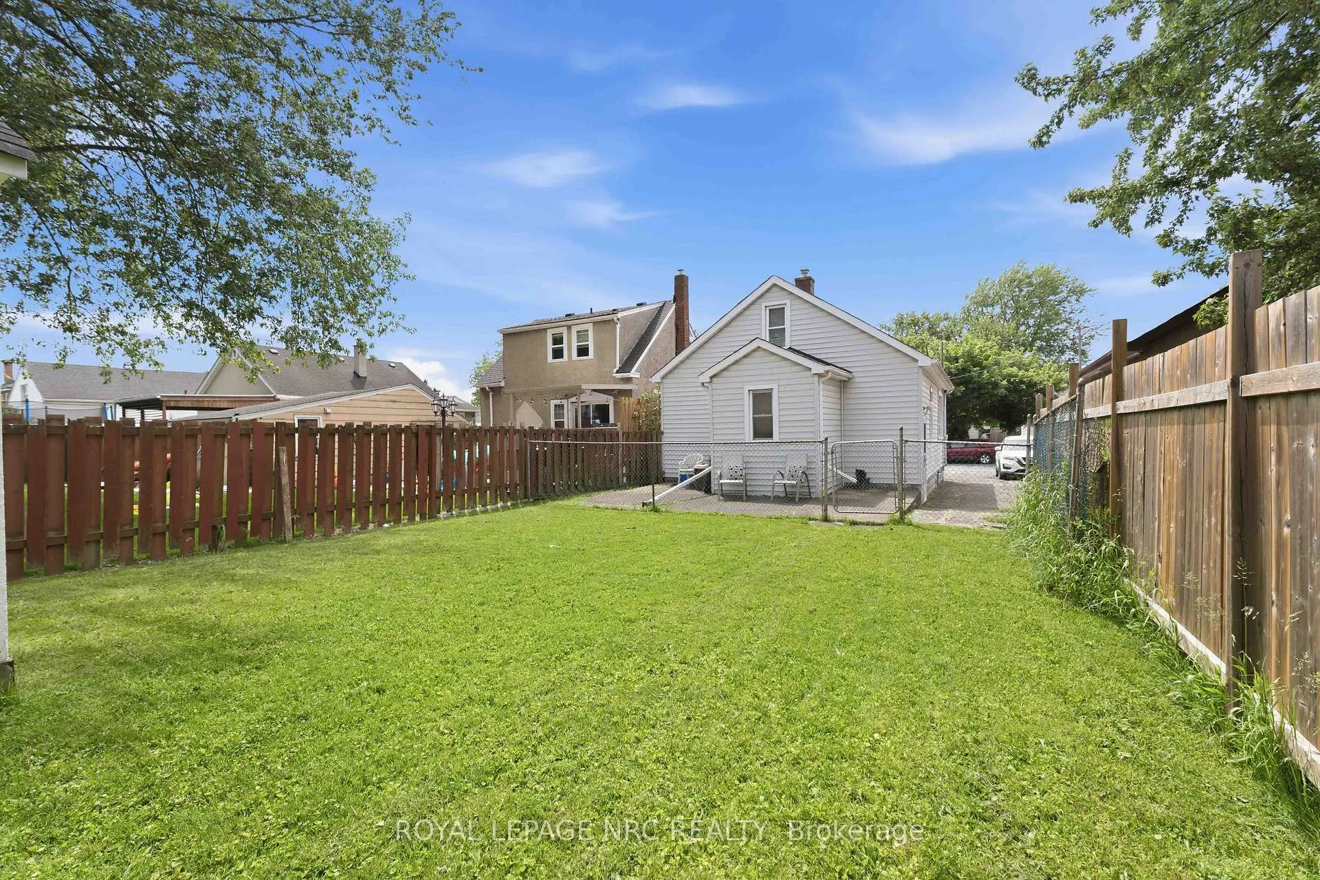 Photo 43 of 144 Mcalpine Avenue S, Welland, Lincoln/Crowland — HOMEH