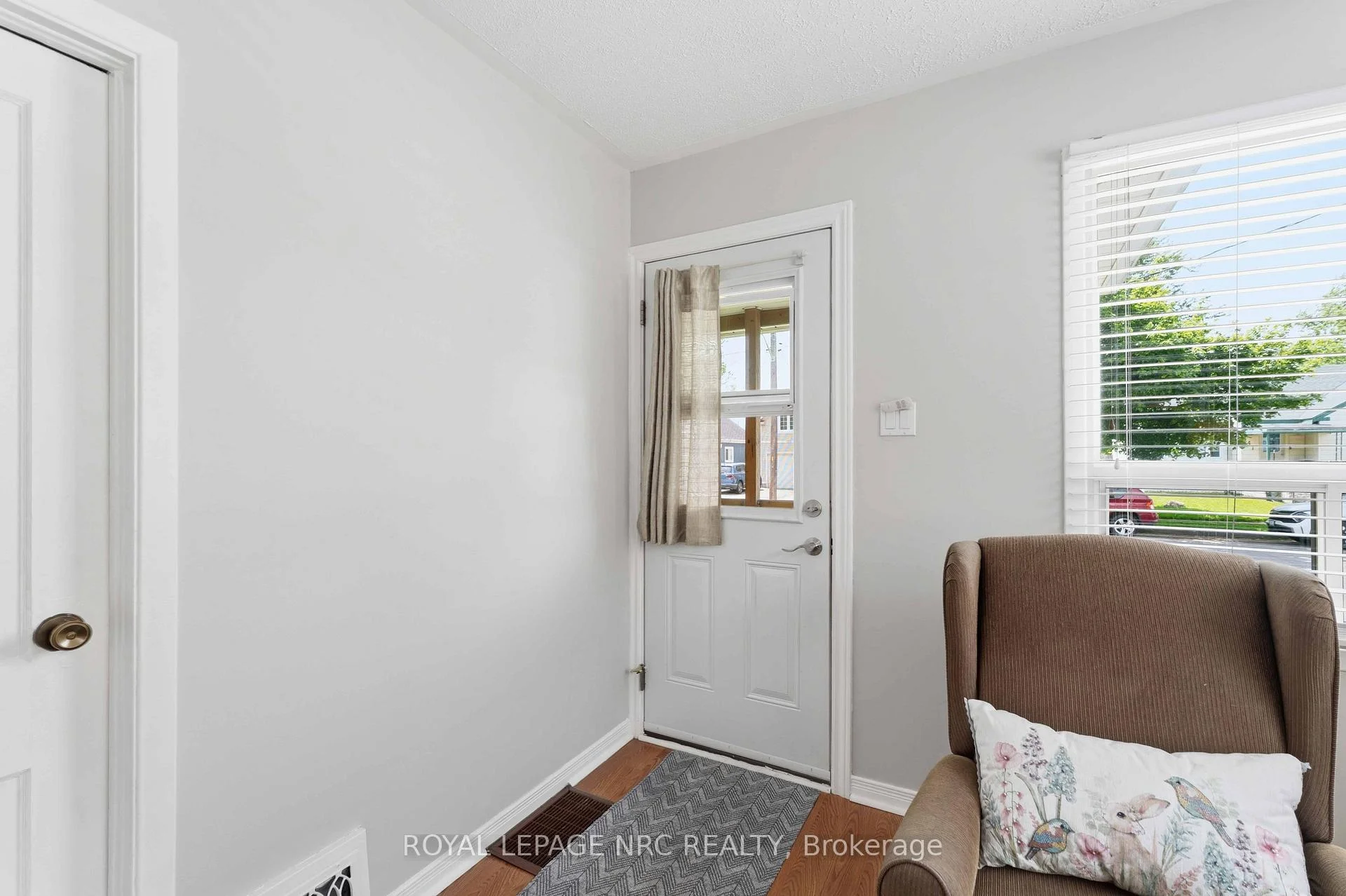 Photo 14 of 144 Mcalpine Avenue S, Welland, Lincoln/Crowland — HOMEH