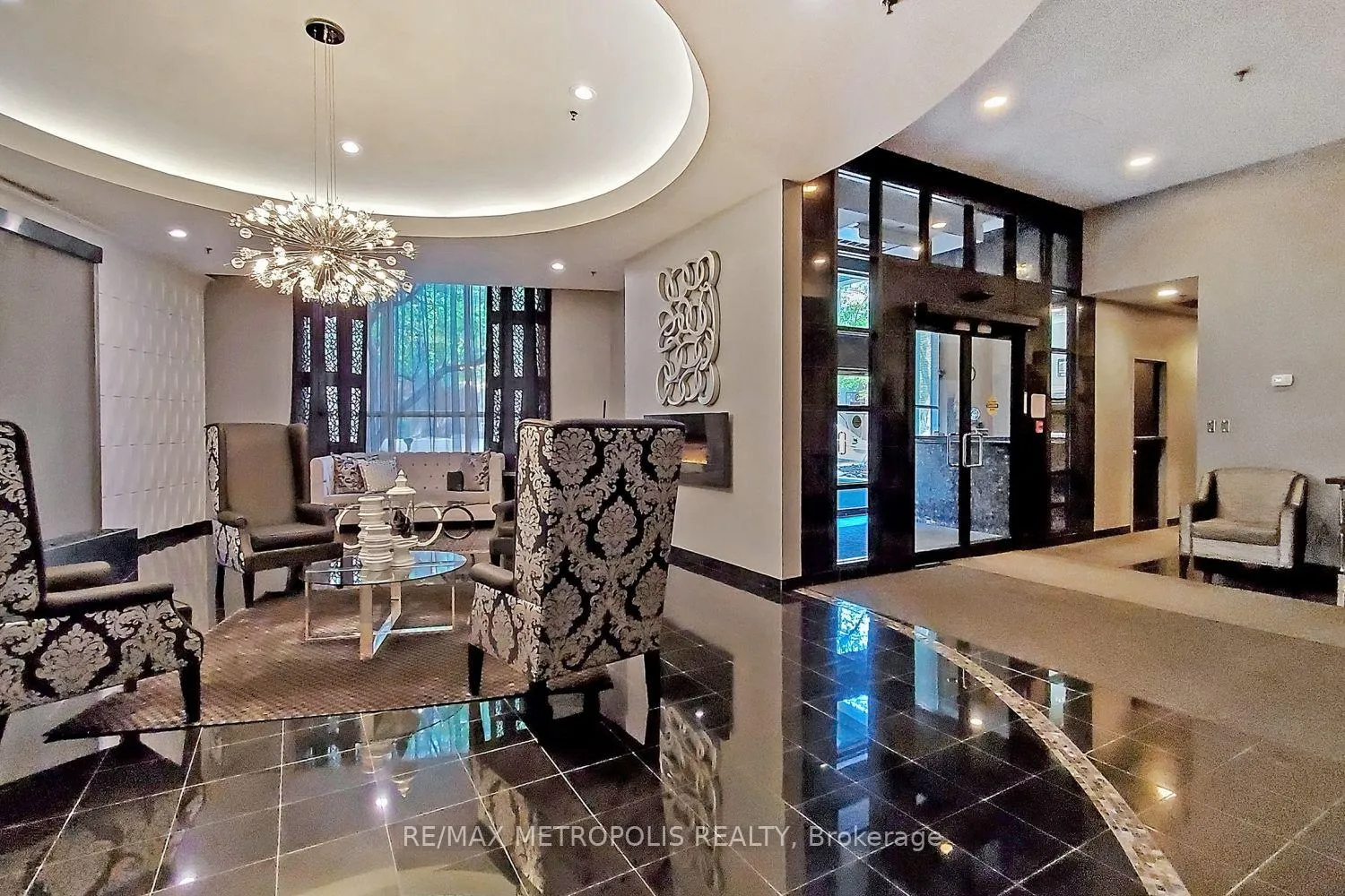 Photo 5 of Unit 1114, 7 Carlton Street, Toronto, Church-Yonge Corridor — HOMEH