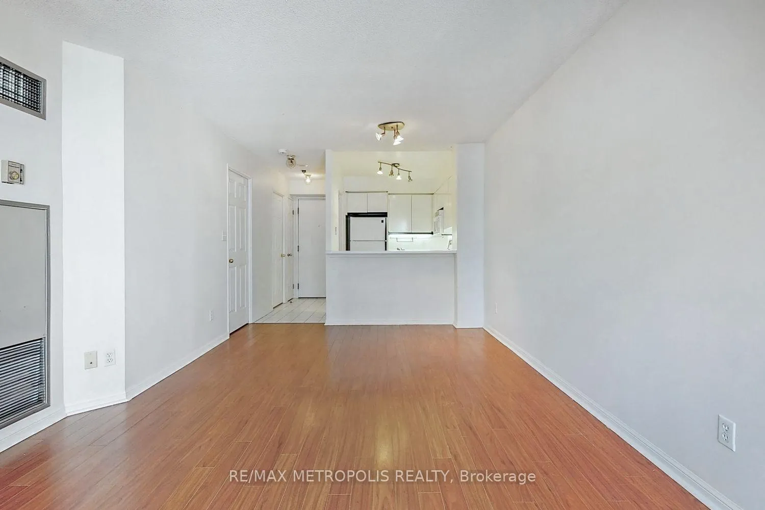 Photo 7 of Unit 1114, 7 Carlton Street, Toronto, Church-Yonge Corridor — HOMEH