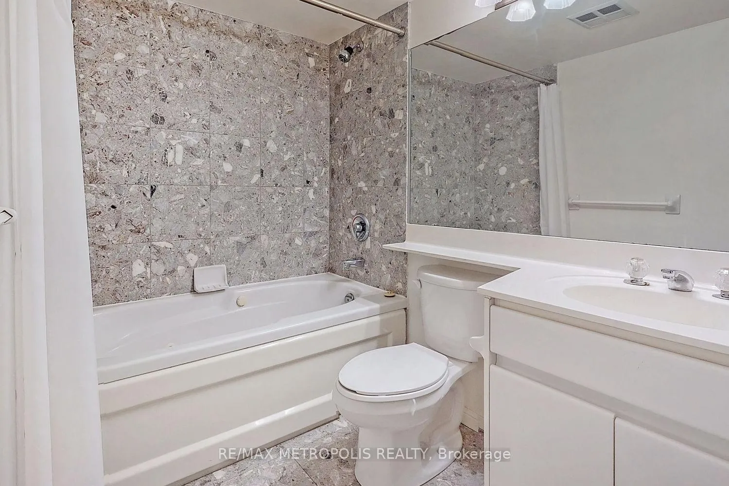 Photo 22 of Unit 1114, 7 Carlton Street, Toronto, Church-Yonge Corridor — HOMEH