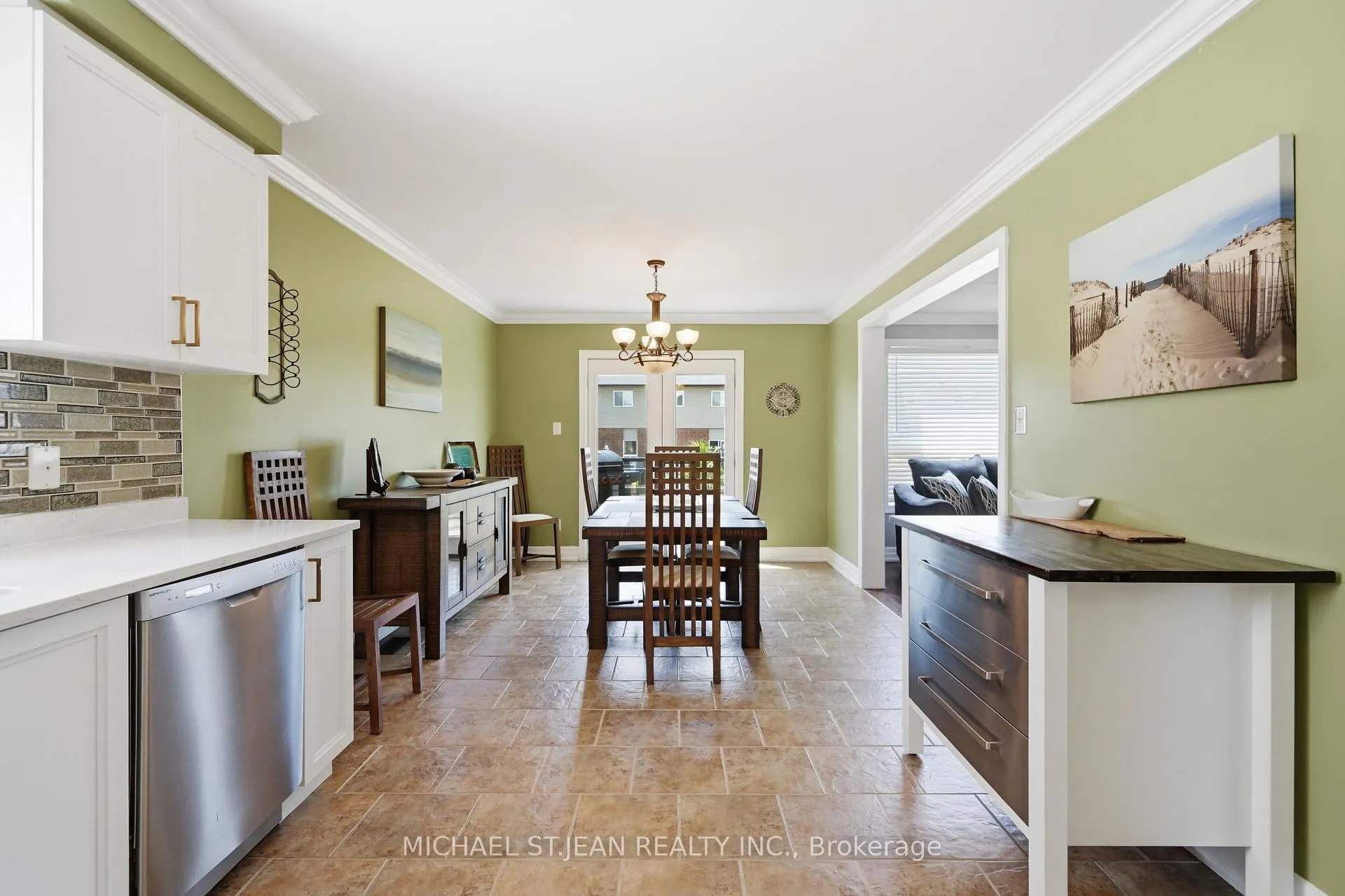 Photo 11 of 147 Thames Way, Hamilton, Mount Hope — HOMEH