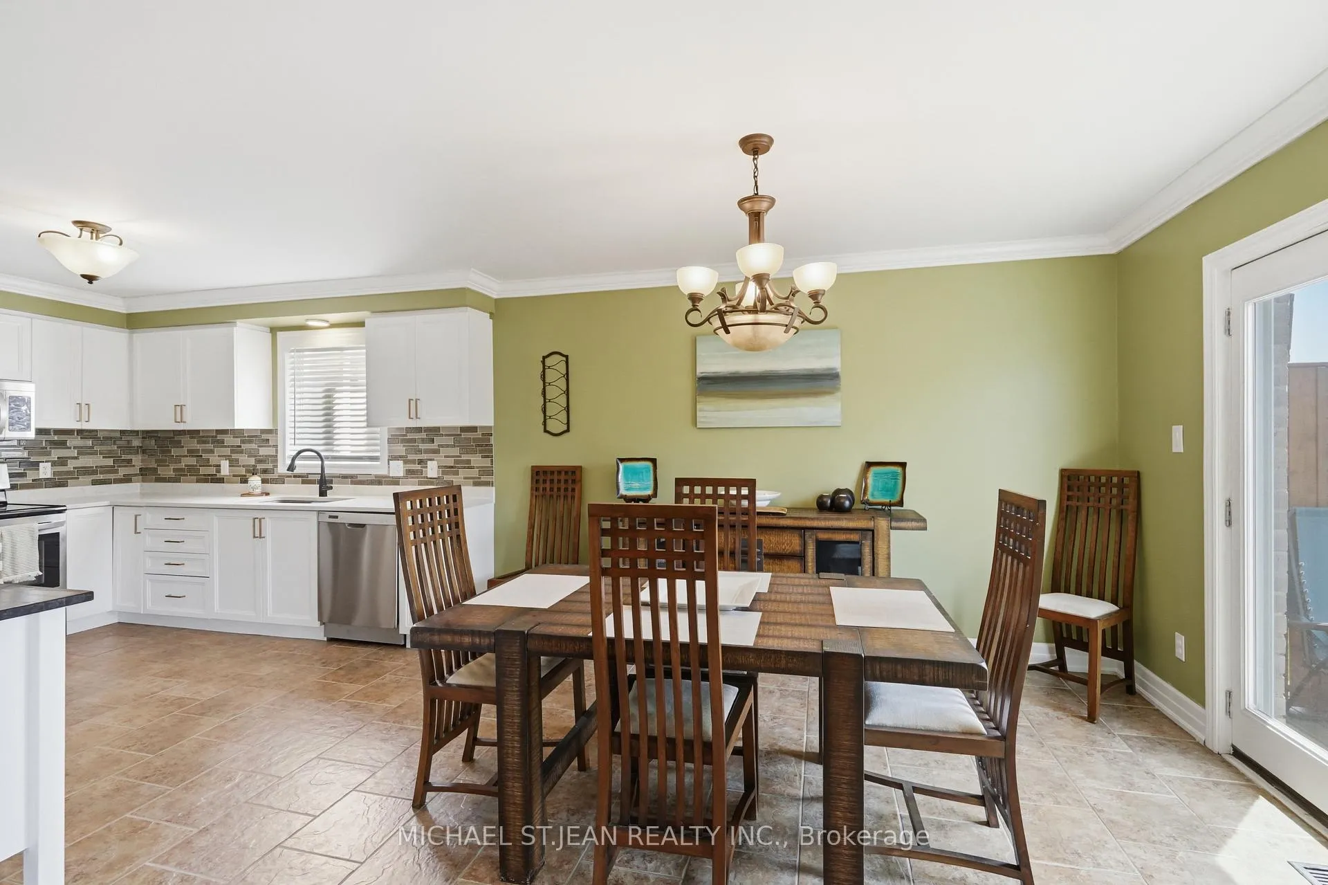 Photo 14 of 147 Thames Way, Hamilton, Mount Hope — HOMEH