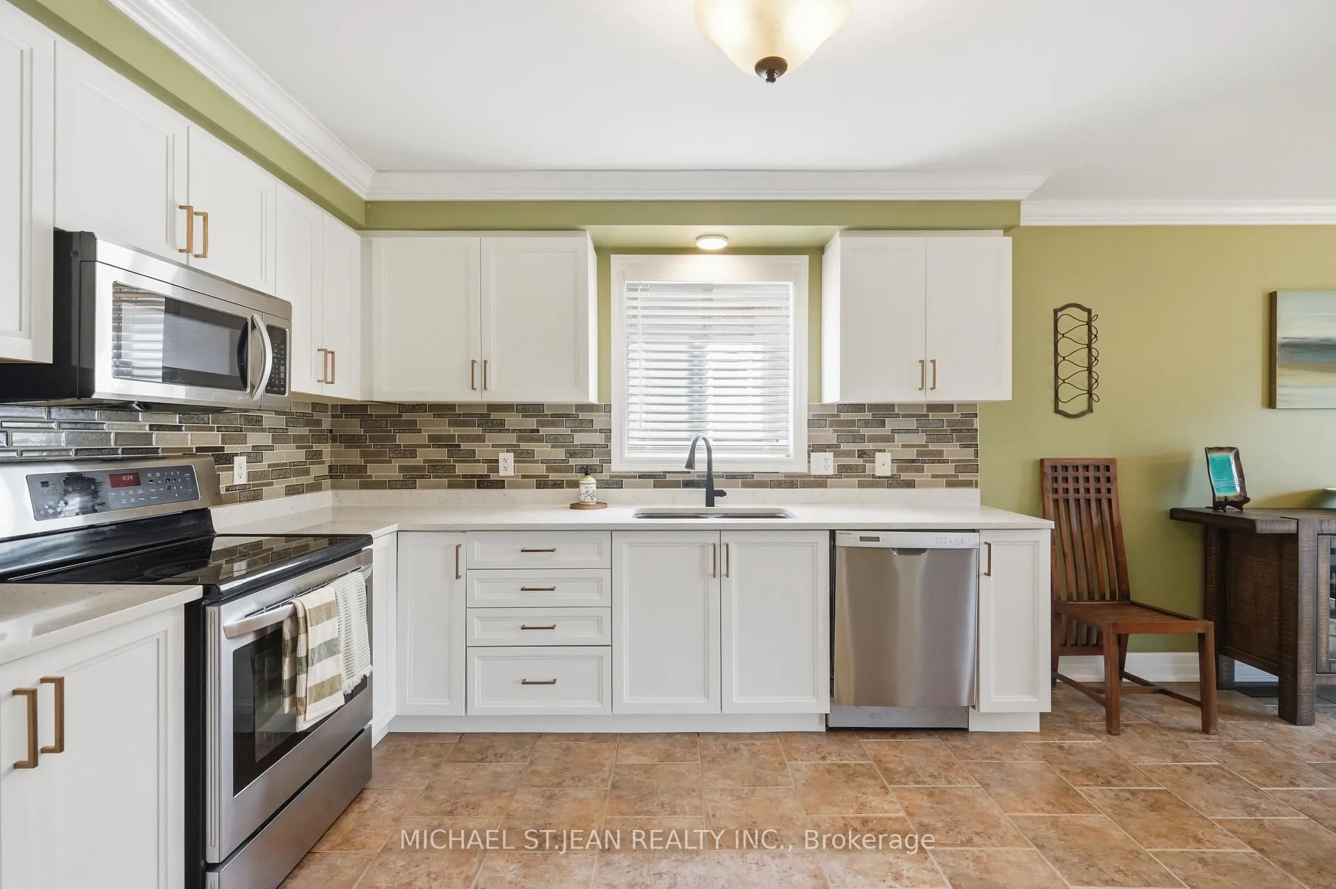 Photo 15 of 147 Thames Way, Hamilton, Mount Hope — HOMEH