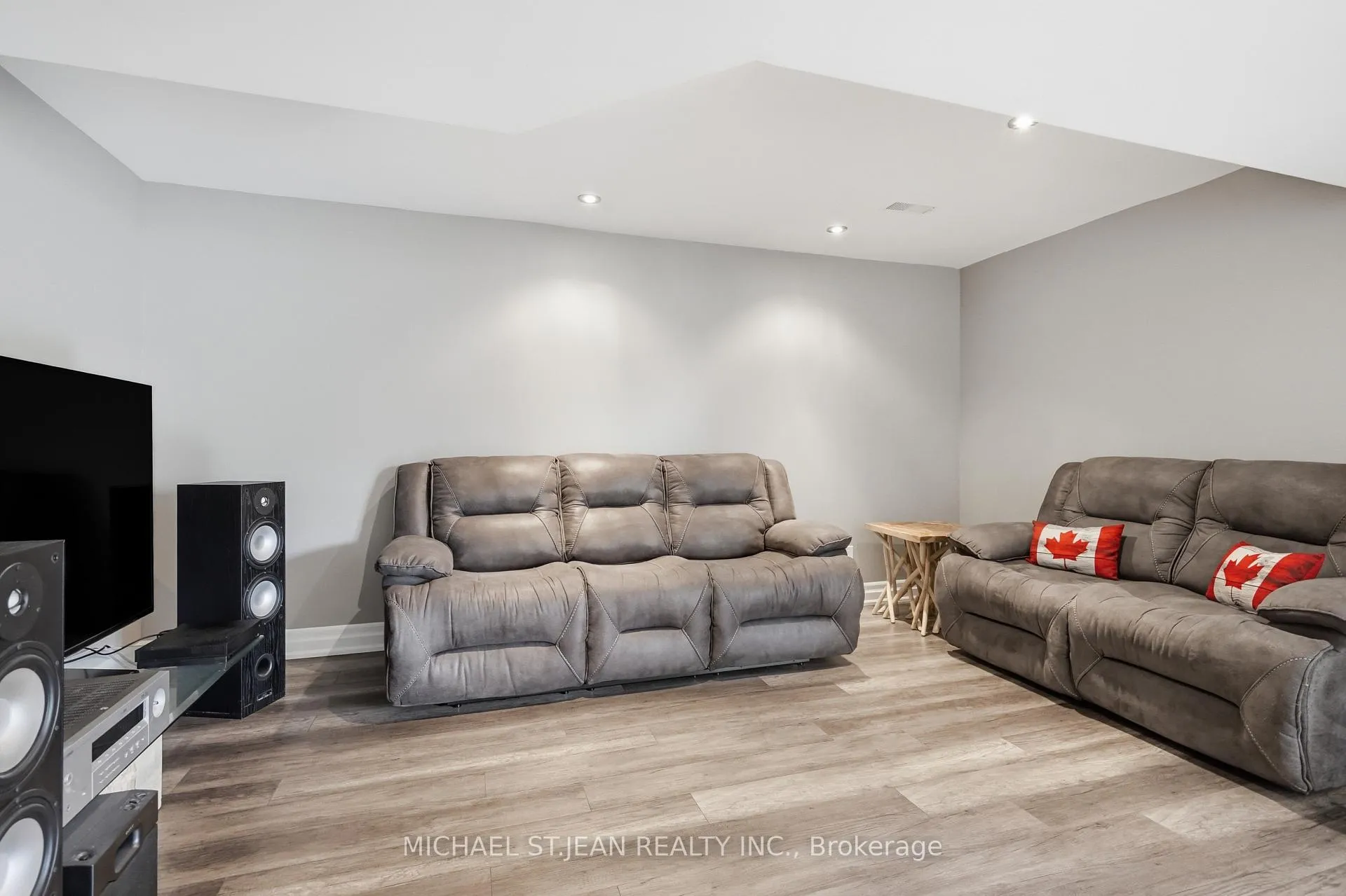 Photo 37 of 147 Thames Way, Hamilton, Mount Hope — HOMEH