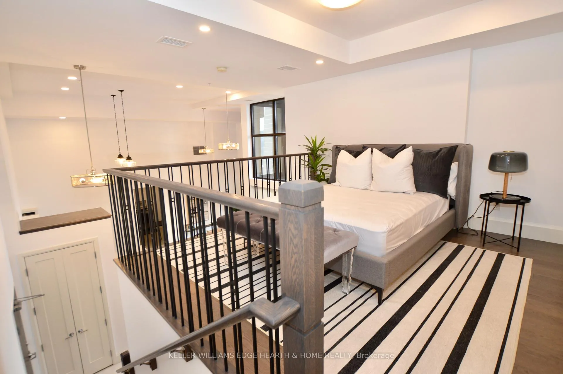 Photo 10 of Unit PH6, 112 King Street E, Hamilton, Beasley — HOMEH