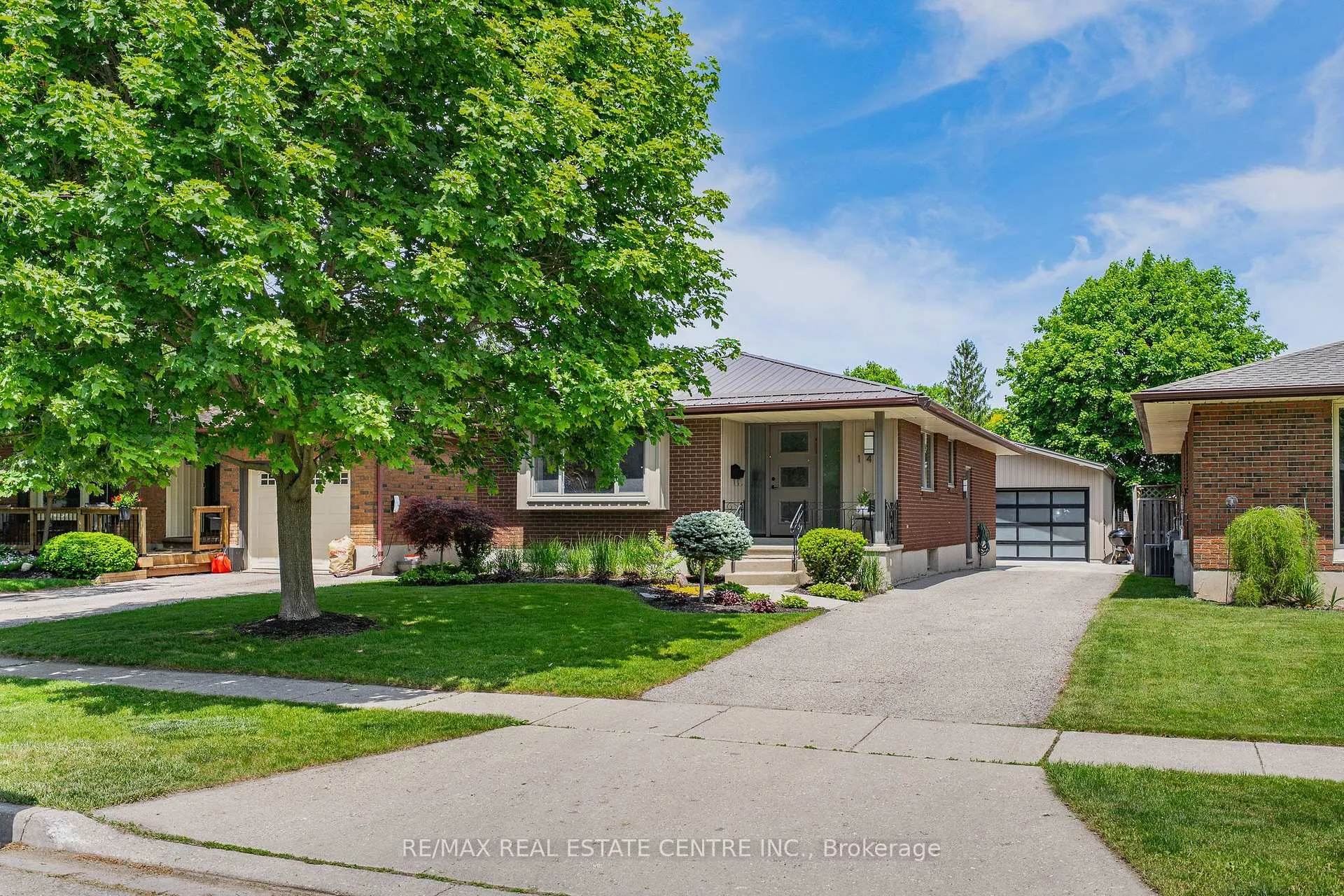 Photo 1 of 148 Wedgewood Drive, Cambridge — HOMEH