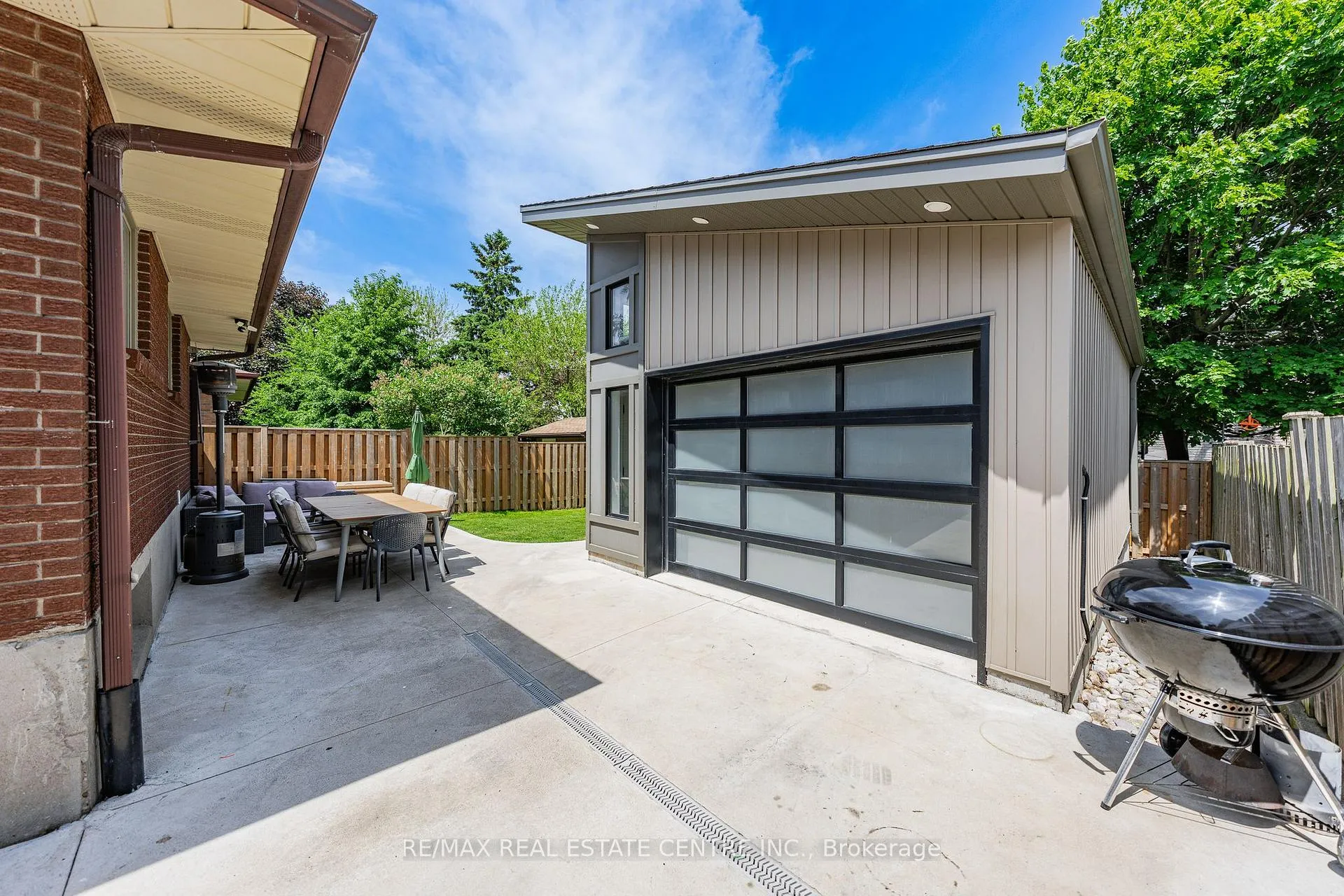 Photo 4 of 148 Wedgewood Drive, Cambridge — HOMEH
