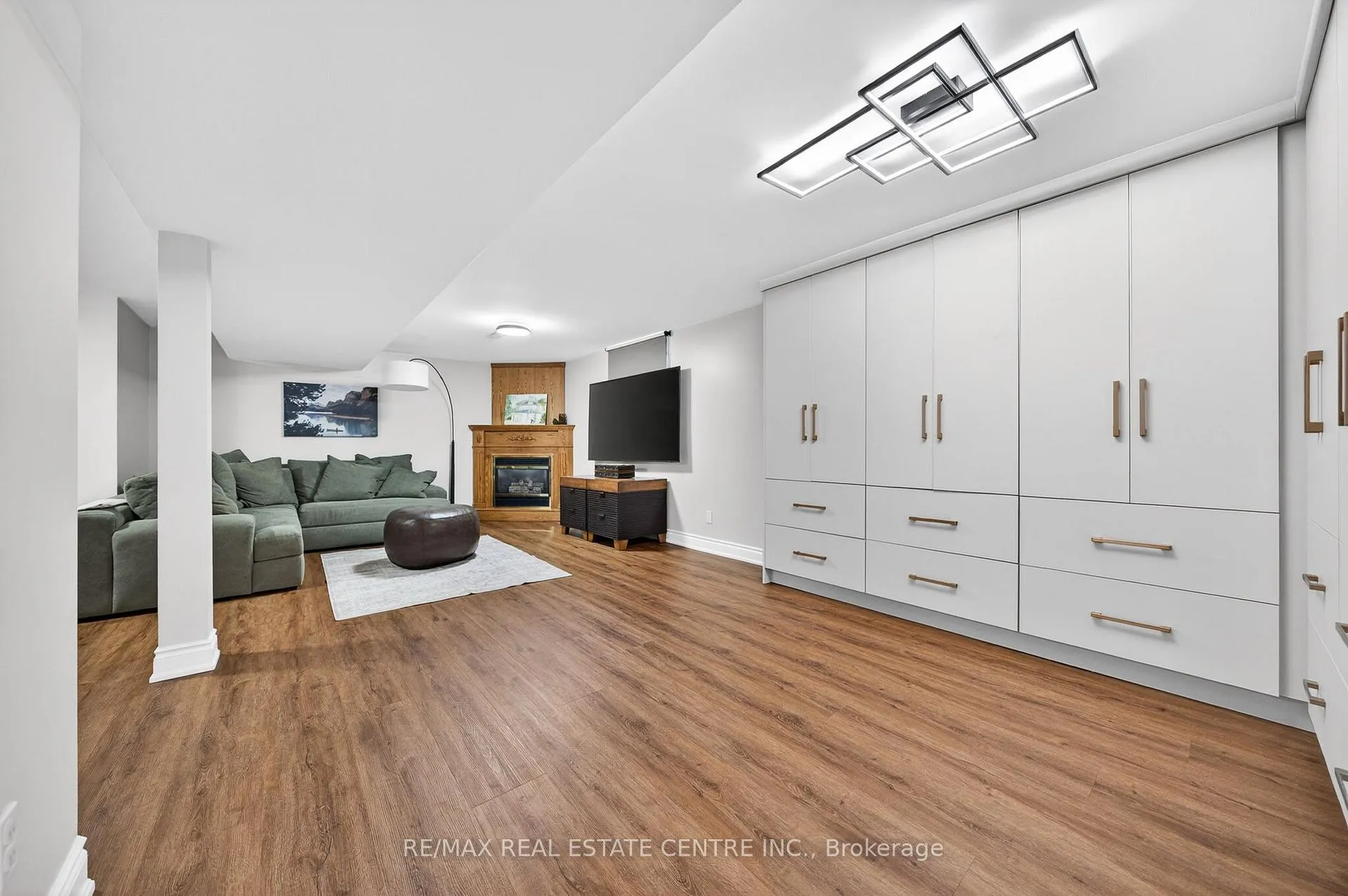 Photo 25 of 148 Wedgewood Drive, Cambridge — HOMEH