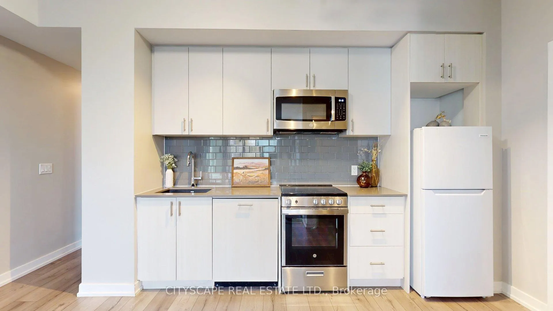 Photo 12 of Unit 303, 1195 The Queens Way, Etobicoke, Islington-City Centre West — HOMEH