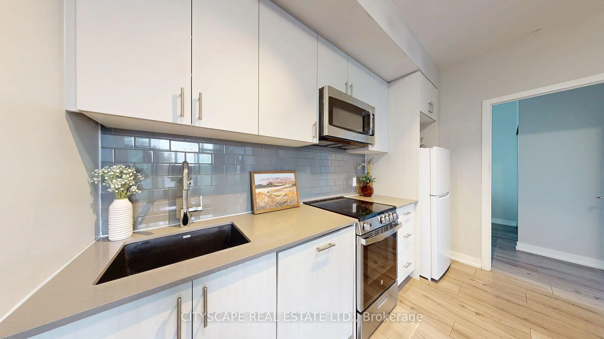 Photo 13 of Unit 303, 1195 The Queens Way, Etobicoke, Islington-City Centre West — HOMEH