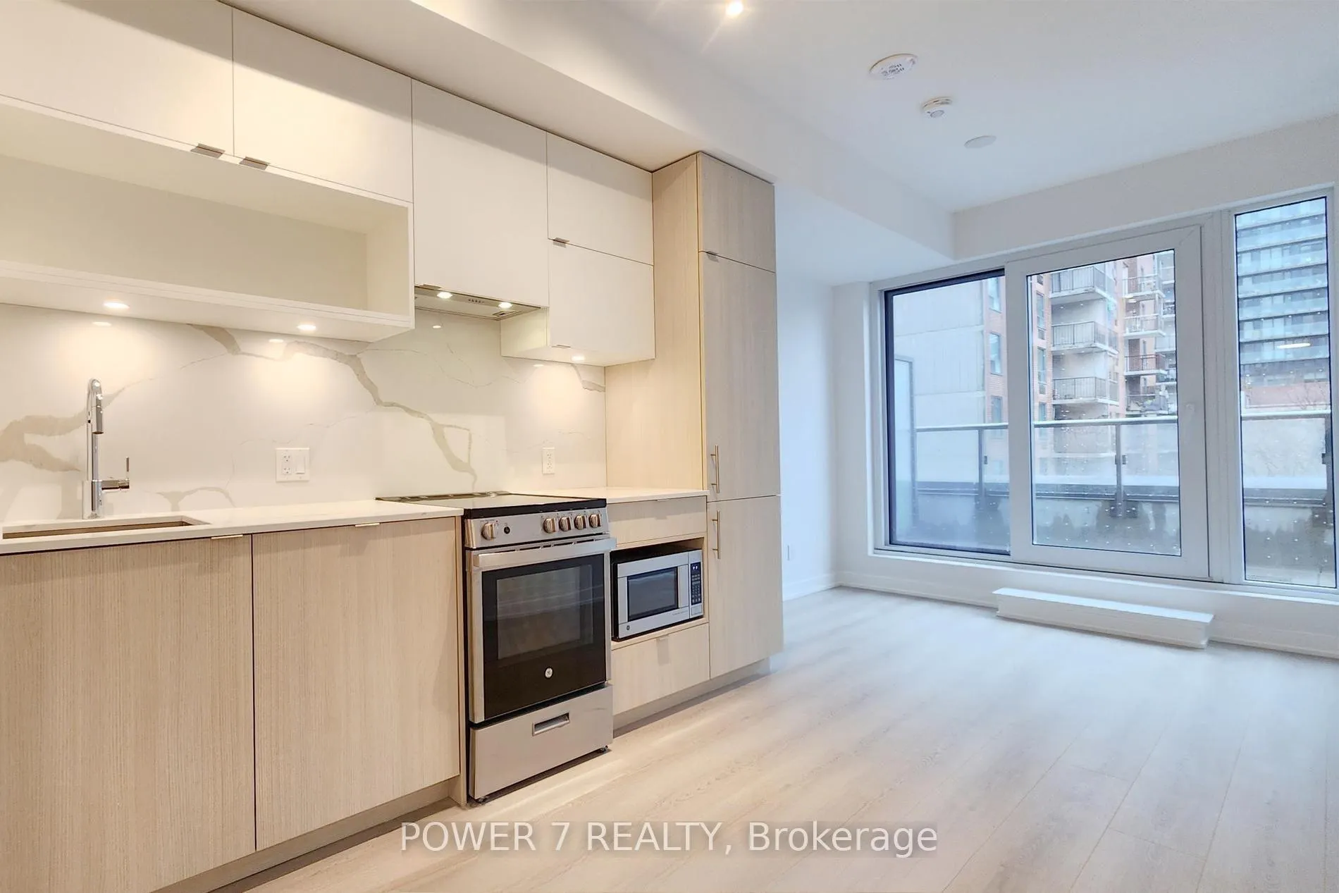 Photo 2 of Unit 602, 100 Queen Street E, Toronto, Church-Yonge Corridor — HOMEH