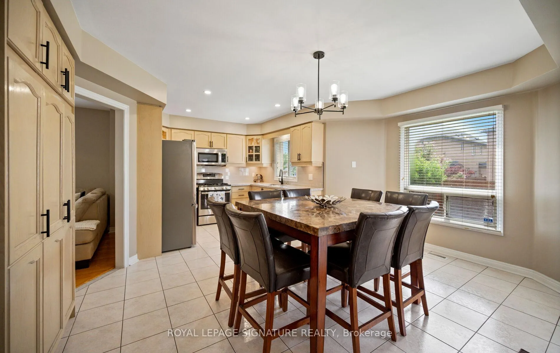 Photo 7 of 23 Mount McKinley Lane, Brampton, Sandringham-Wellington — HOMEH