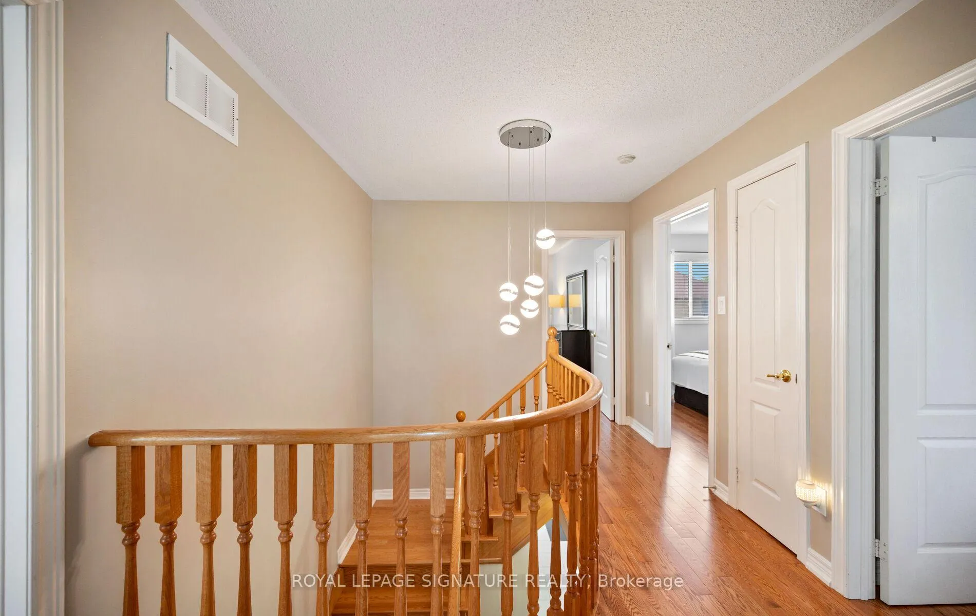 Photo 17 of 23 Mount McKinley Lane, Brampton, Sandringham-Wellington — HOMEH
