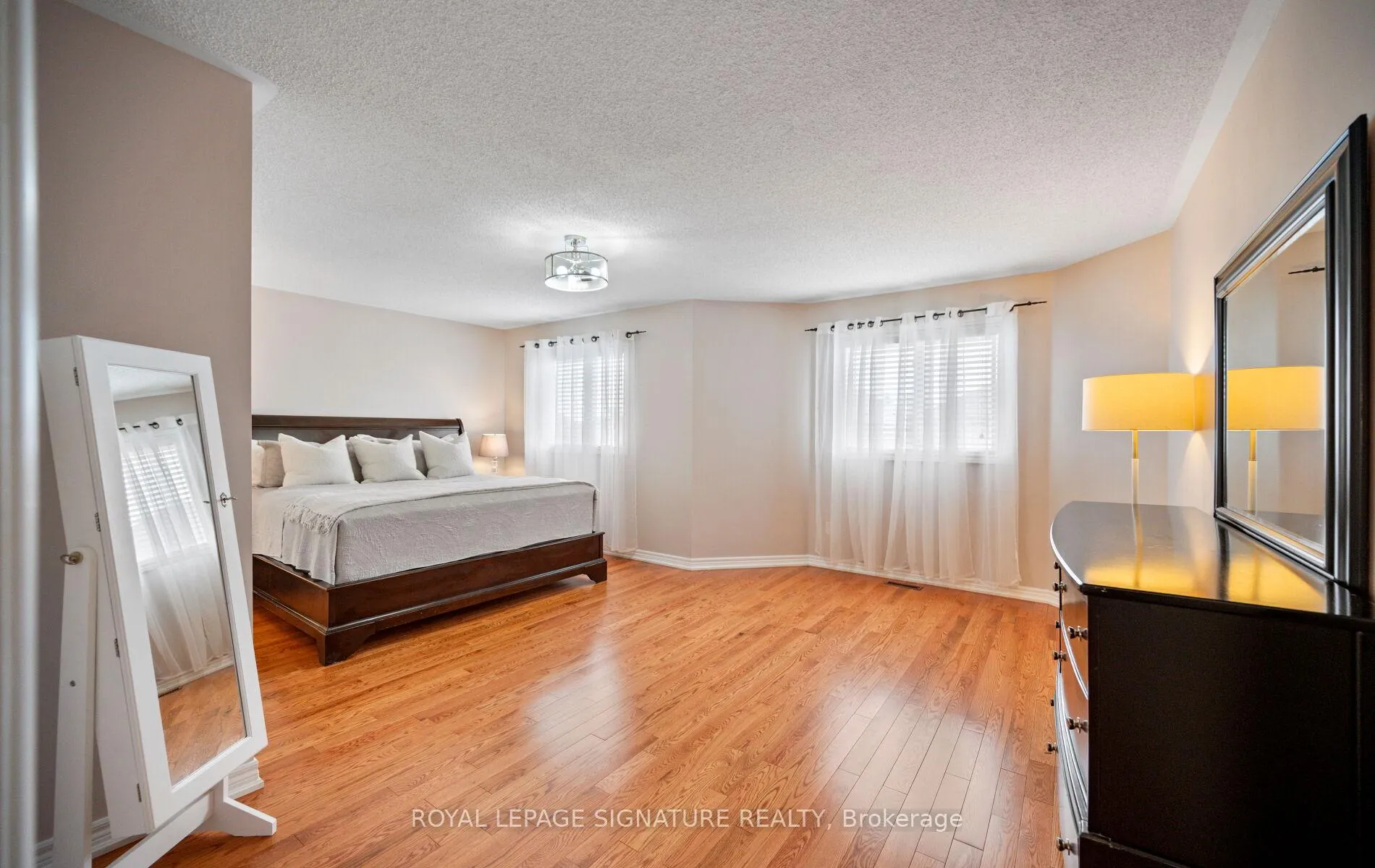 Photo 18 of 23 Mount McKinley Lane, Brampton, Sandringham-Wellington — HOMEH