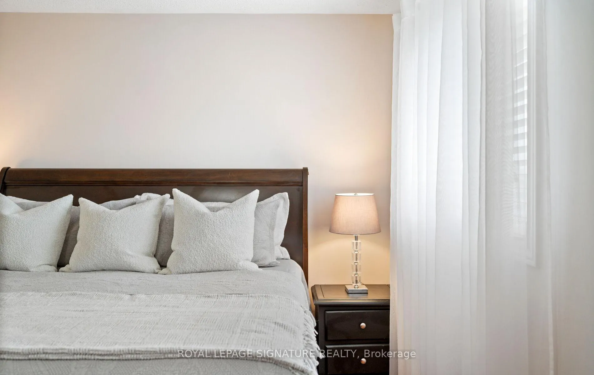 Photo 19 of 23 Mount McKinley Lane, Brampton, Sandringham-Wellington — HOMEH