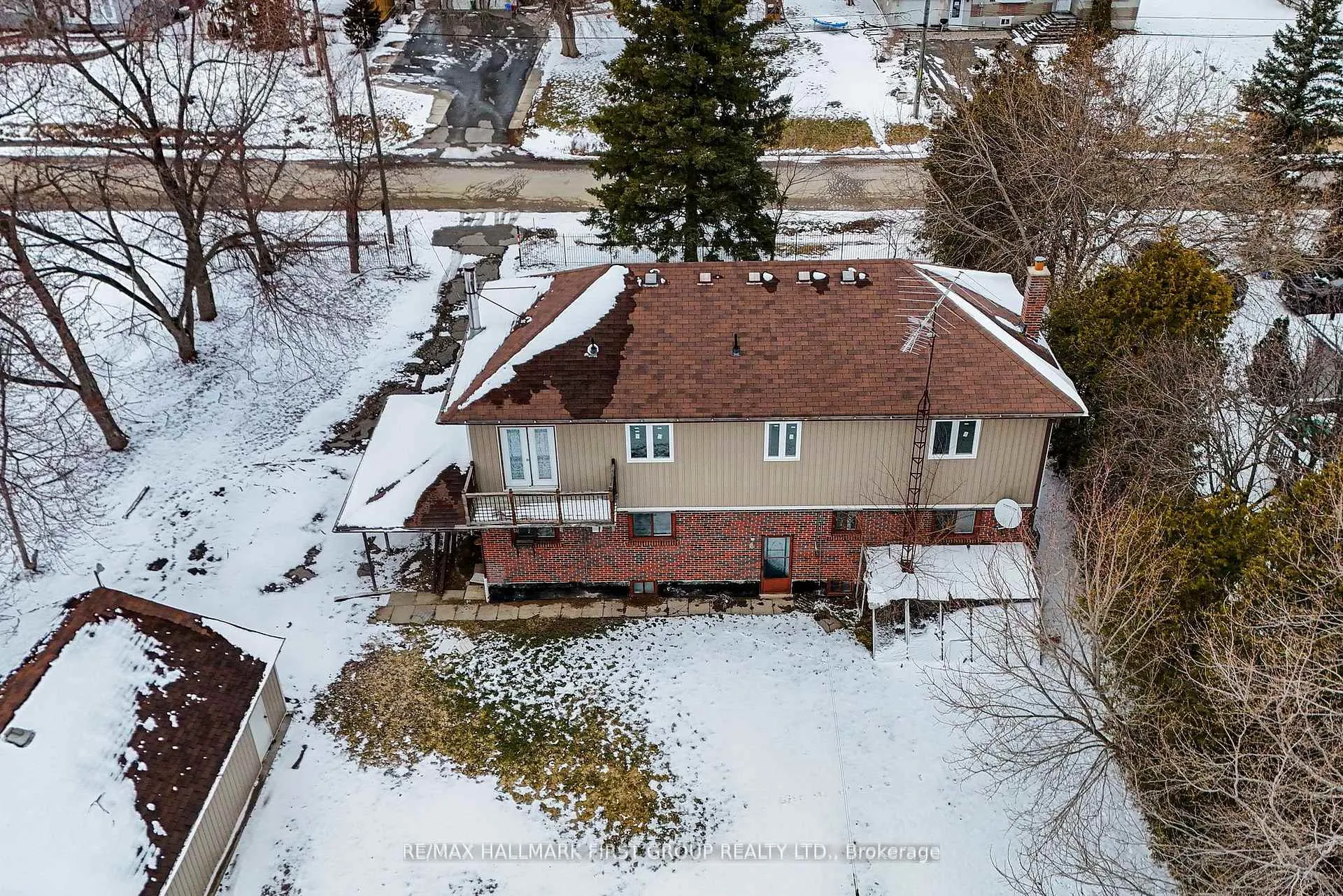 Photo 10 of 239 Davidson Street, Pickering, Rural Pickering — HOMEH