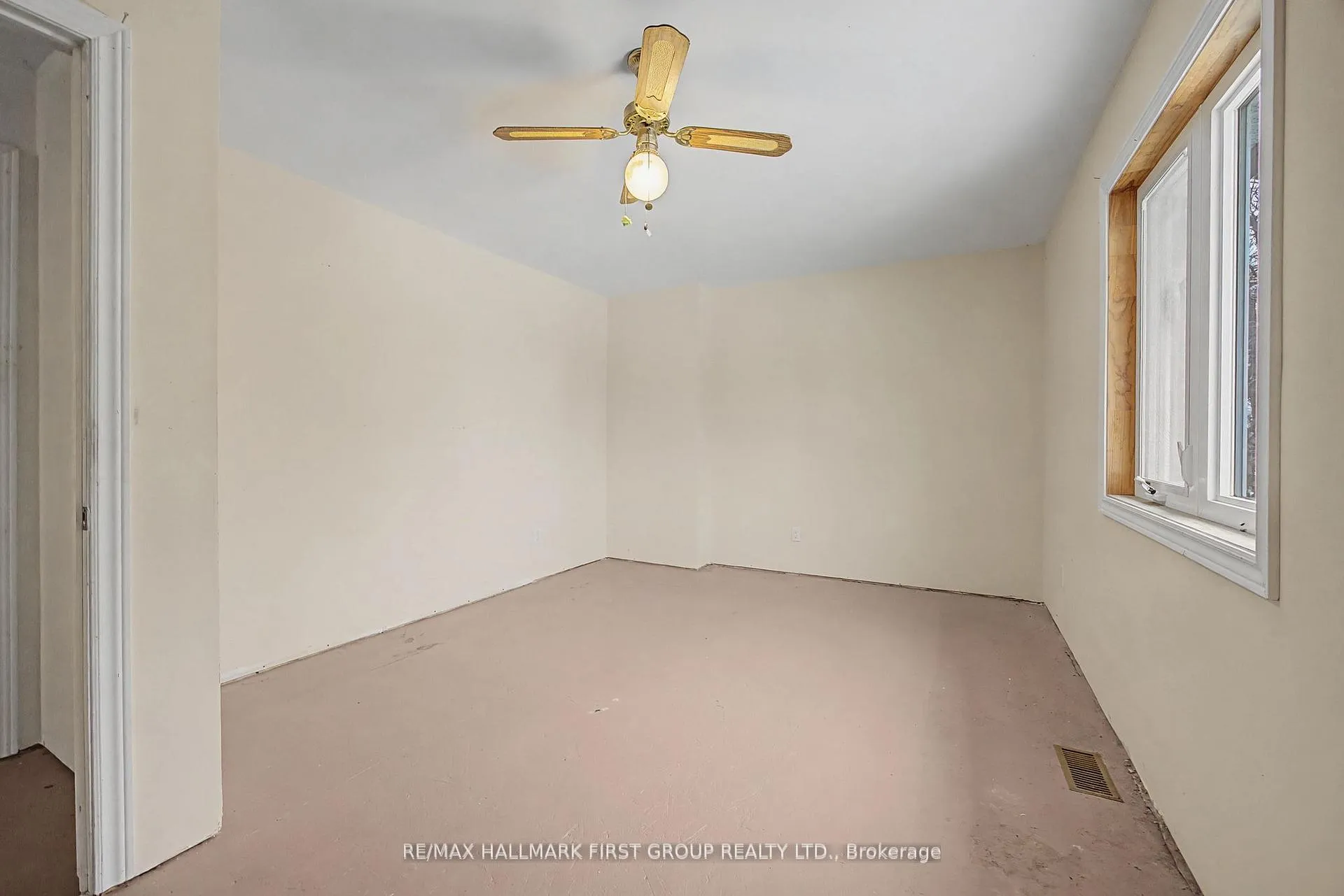 Photo 37 of 239 Davidson Street, Pickering, Rural Pickering — HOMEH