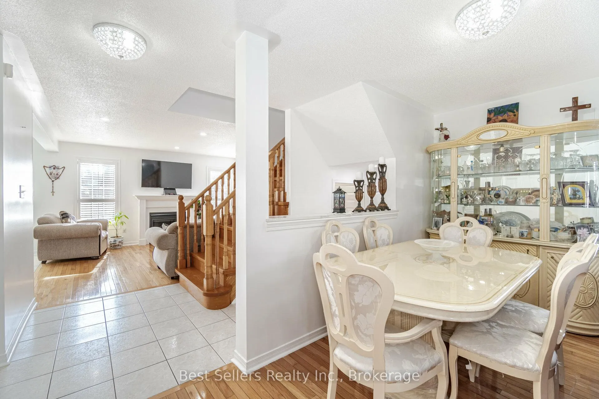 Photo 8 of 4 Beresford Crescent, Brampton, Bram East — HOMEH