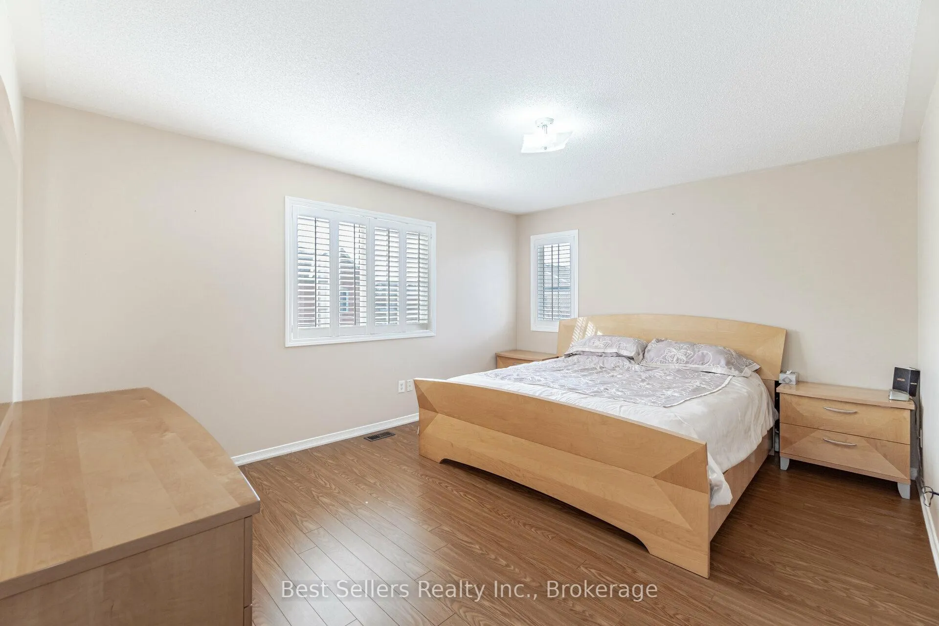 Photo 21 of 4 Beresford Crescent, Brampton, Bram East — HOMEH