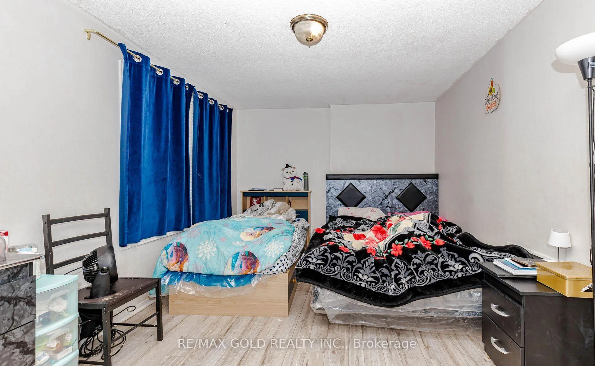 Photo 18 of 15 Courtleigh Square, Brampton, Heart Lake East — HOMEH